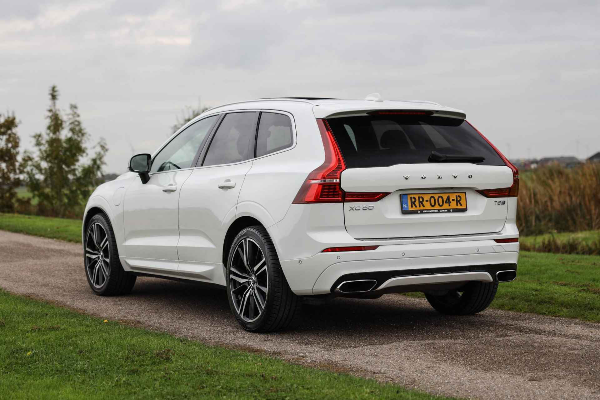 Volvo XC60 2.0 T8 AWD R-Design ✅ Luchtvering ✅ 21inch ✅ LED ✅ Pano - 43/46