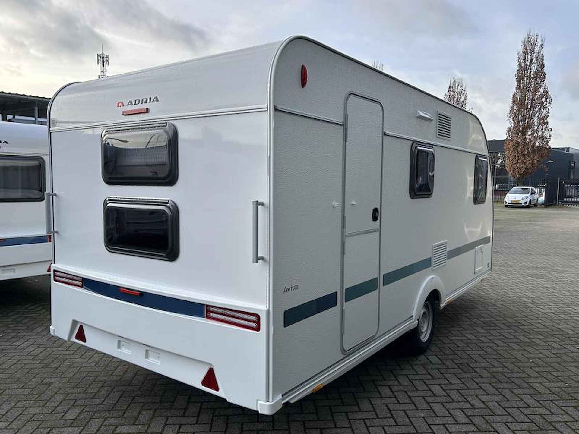 Adria Aviva 472 PK STAPELBED! - 6/9