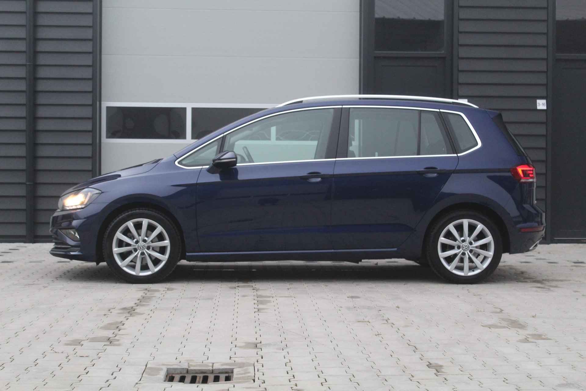 Volkswagen Golf Sportsvan 1.5 TSI ACT Highline | DSG-automaat | Trekhaak | Camera - 13/35