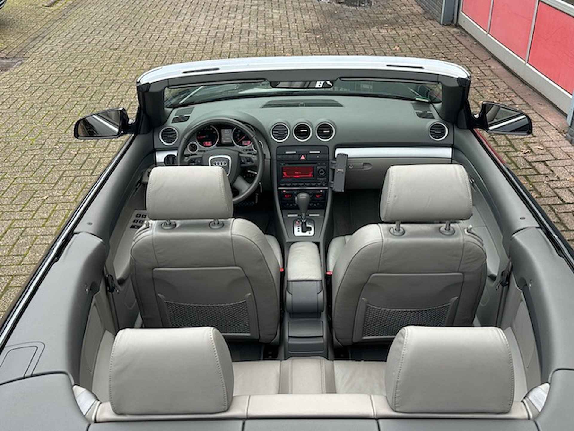 Audi A4 Cabriolet 1.8 Turbo Advance - 20/38