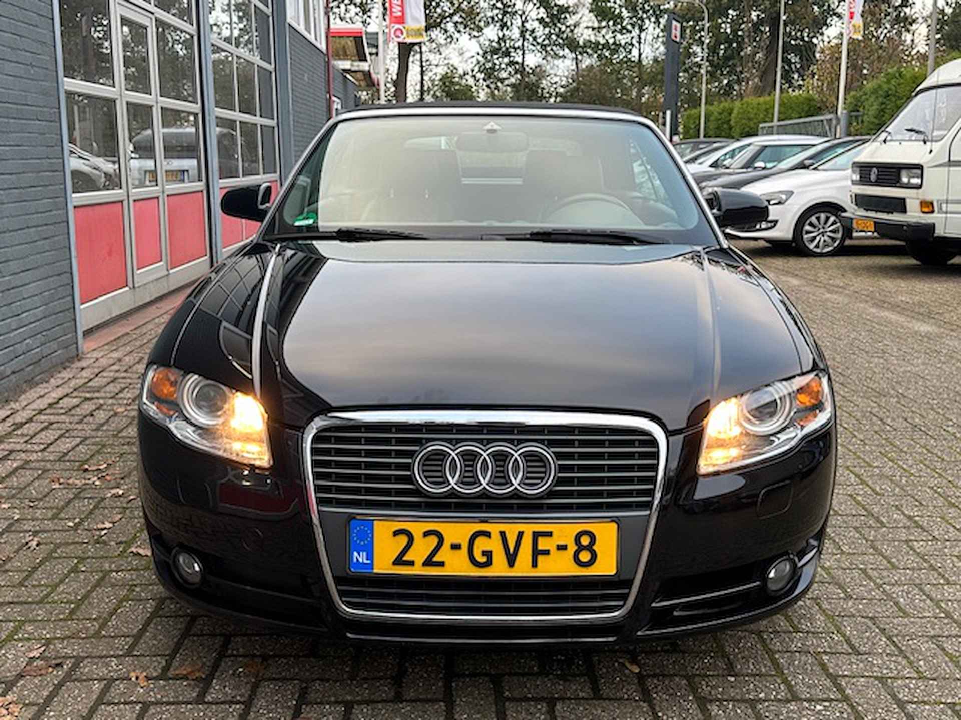 Audi A4 Cabriolet 1.8 Turbo Advance - 34/38