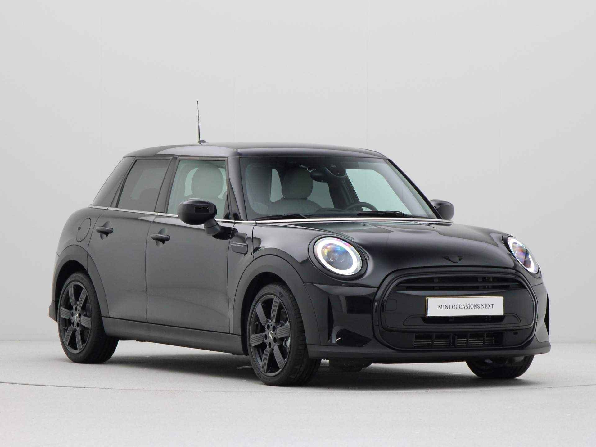 MINI 5-deurs Cooper Camden Edition Aut. - 8/22