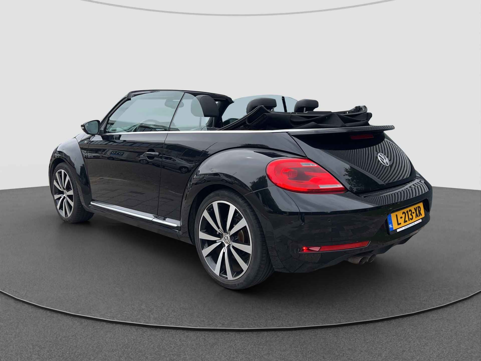 Volkswagen Beetle Cabriolet 1.4 TSI Sport BlueMotion | R-Line | Leder | camera | Fender! - 7/31