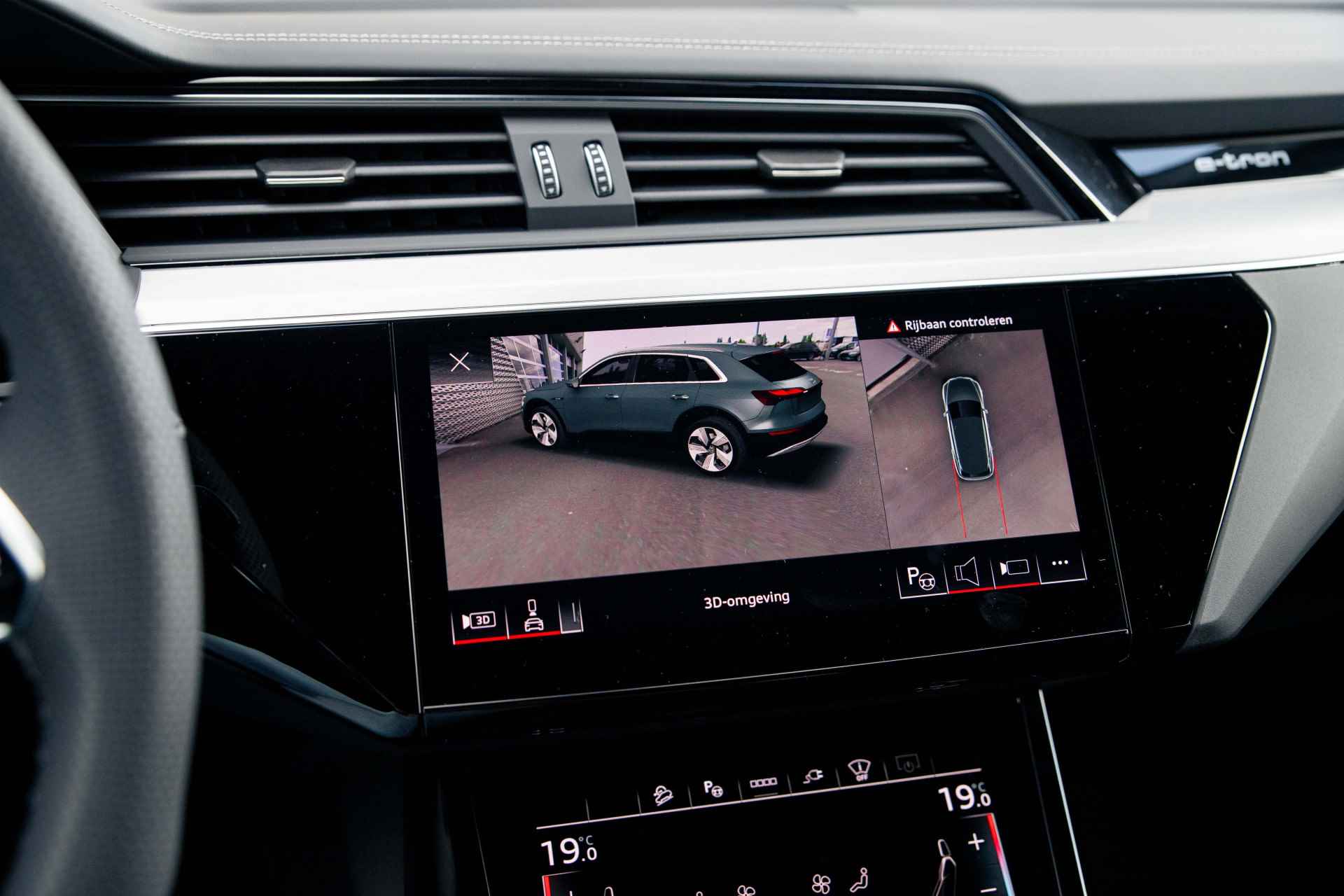 Audi Q8 e-tron 55 quattro S Edition 115 kWh | Assistentiepakket Plus | Supersportstoelen | 360 camera | Keyless | B&O | 22" - 31/41