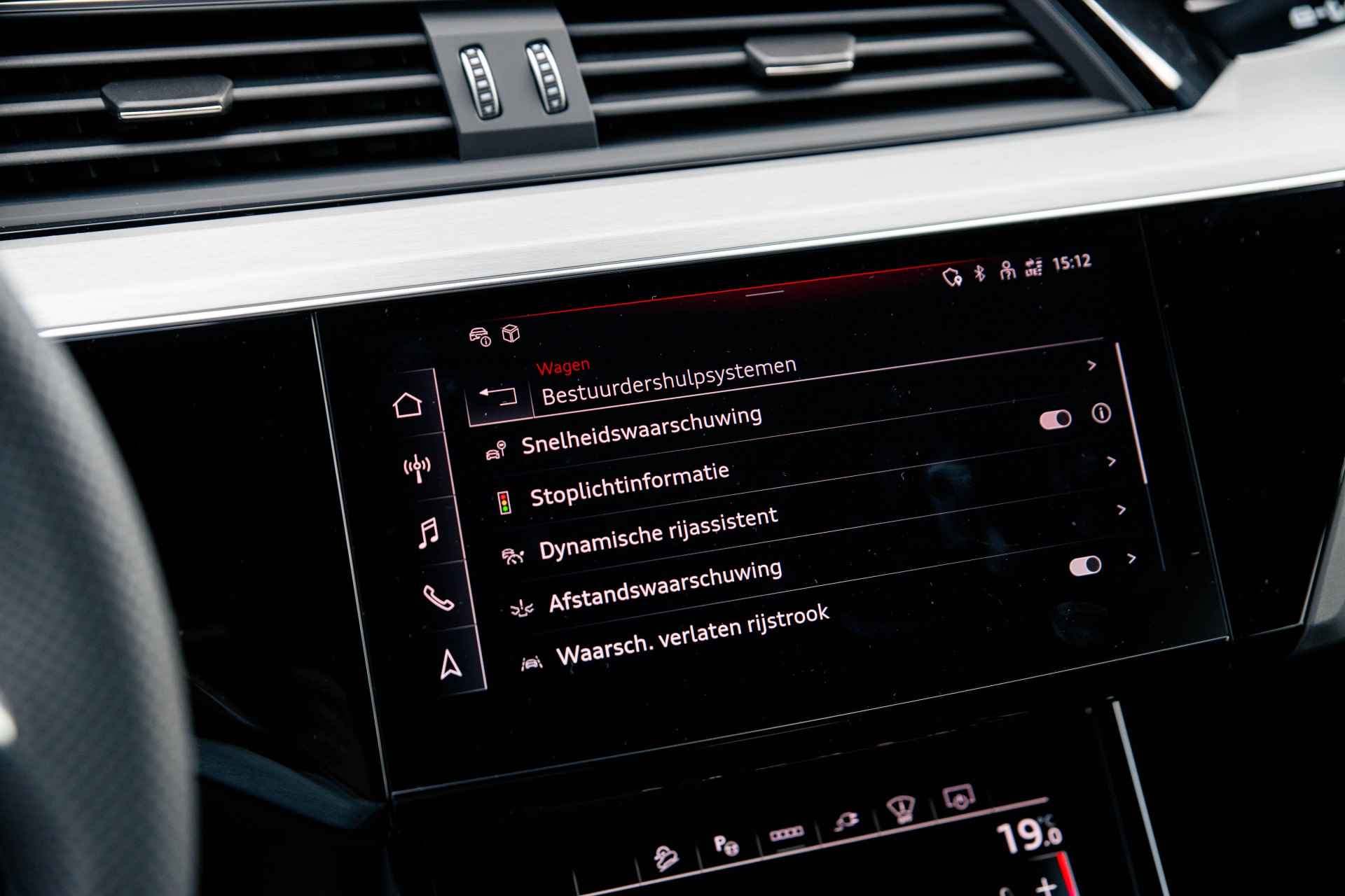 Audi Q8 e-tron 55 quattro S Edition 115 kWh | Assistentiepakket Plus | Supersportstoelen | 360 camera | Keyless | B&O | 22" - 35/41