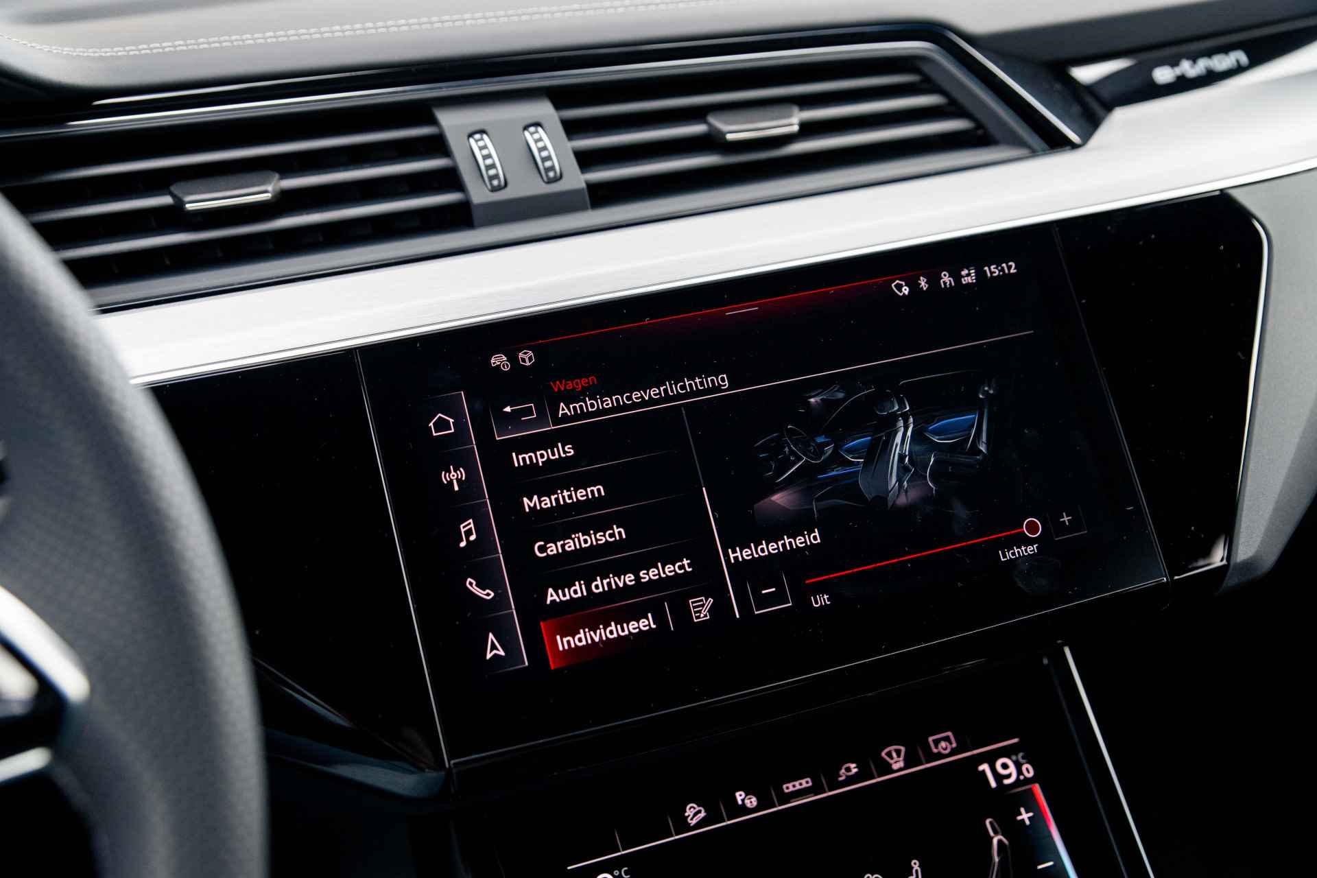 Audi Q8 e-tron 55 quattro S Edition 115 kWh | Assistentiepakket Plus | Supersportstoelen | 360 camera | Keyless | B&O | 22" - 36/41