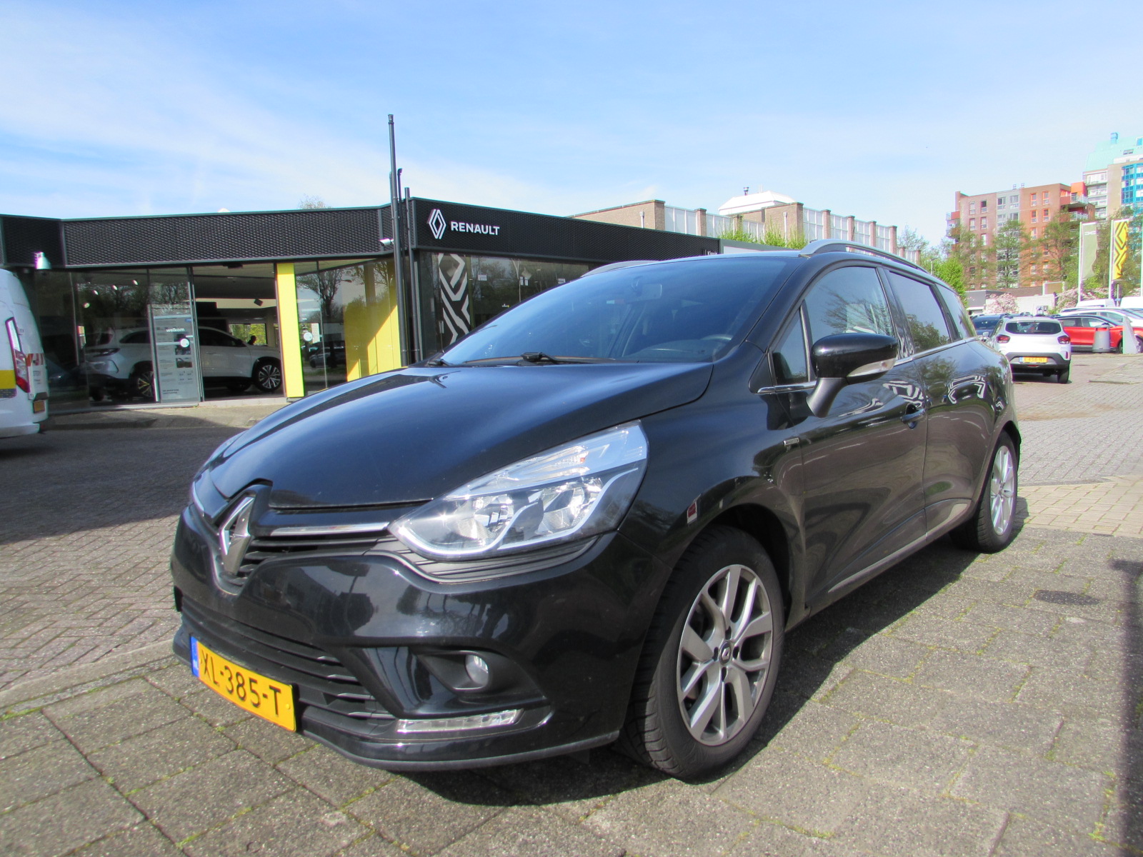 Renault Clio Estate 0.9 TCe 90 Limited bij viaBOVAG.nl