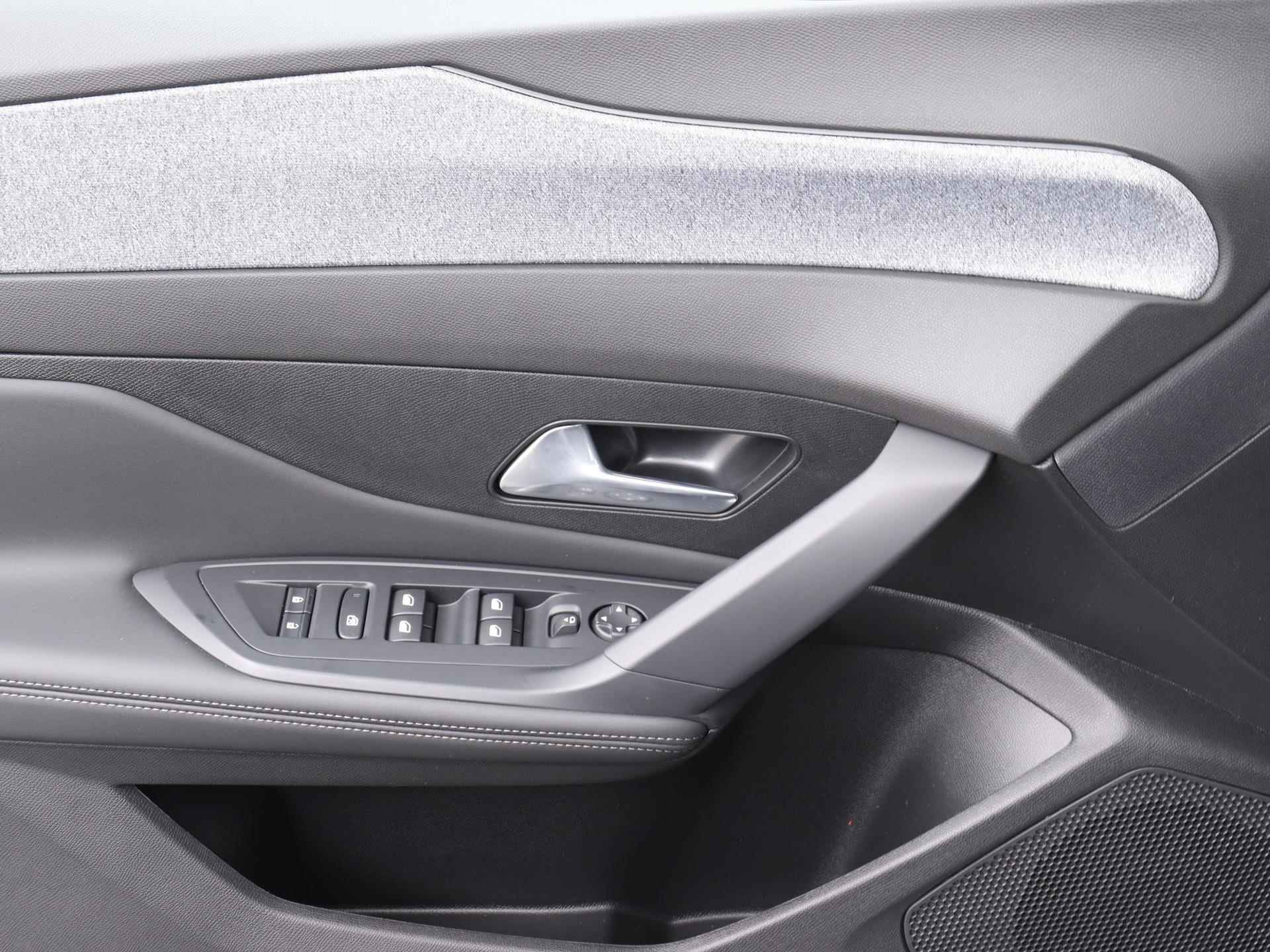 Peugeot 308 SW 1.6 HYbrid 180 Allure Automaat | Uit voorraad leverbaar | Adaptive cruise control | Keyless | Draadloze telefoonlader | Navigatie | Carplay - 18/34