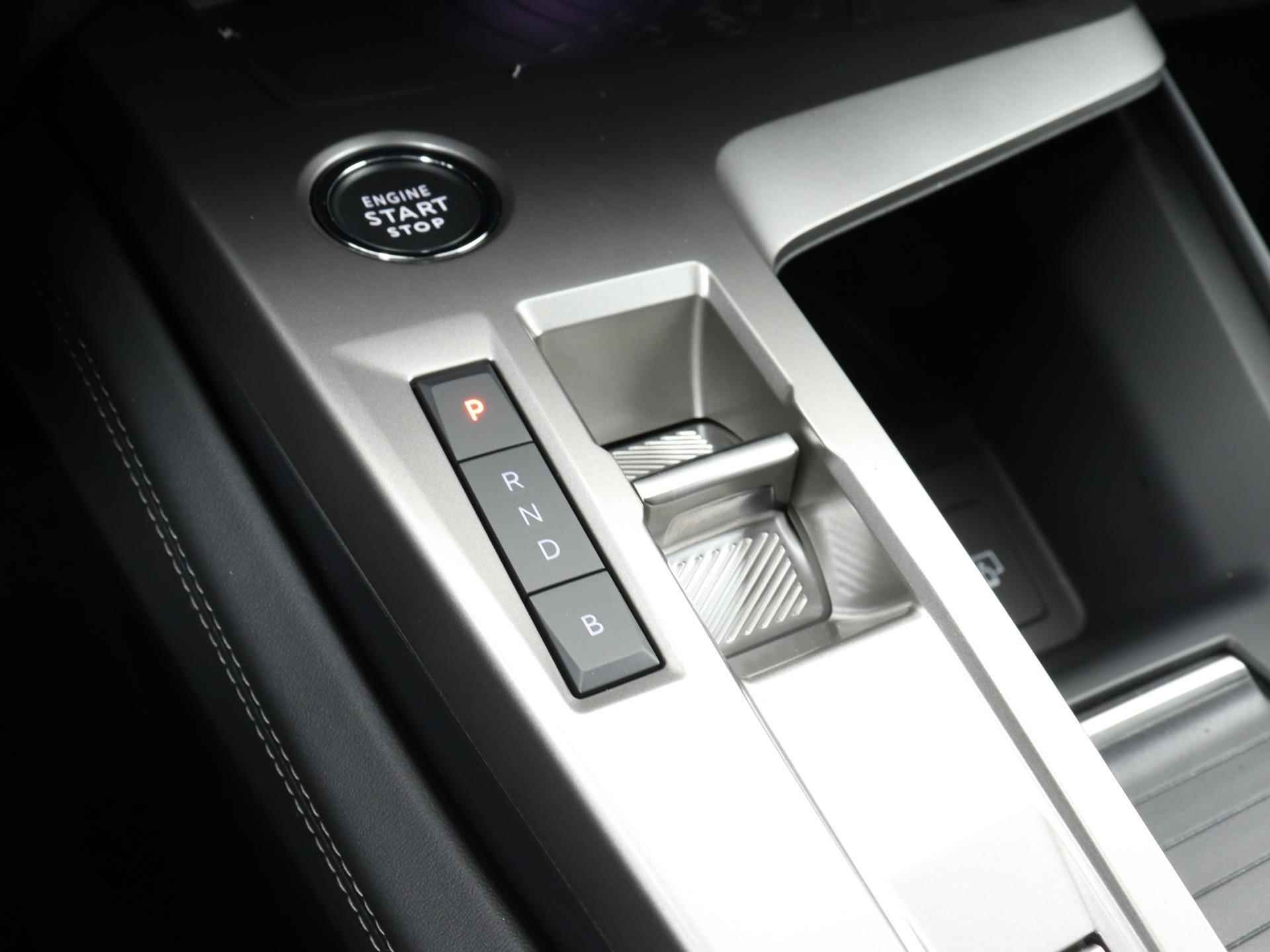 Peugeot 308 SW 1.6 HYbrid 180 Allure Automaat | Uit voorraad leverbaar | Adaptive cruise control | Keyless | Draadloze telefoonlader | Navigatie | Carplay - 22/34