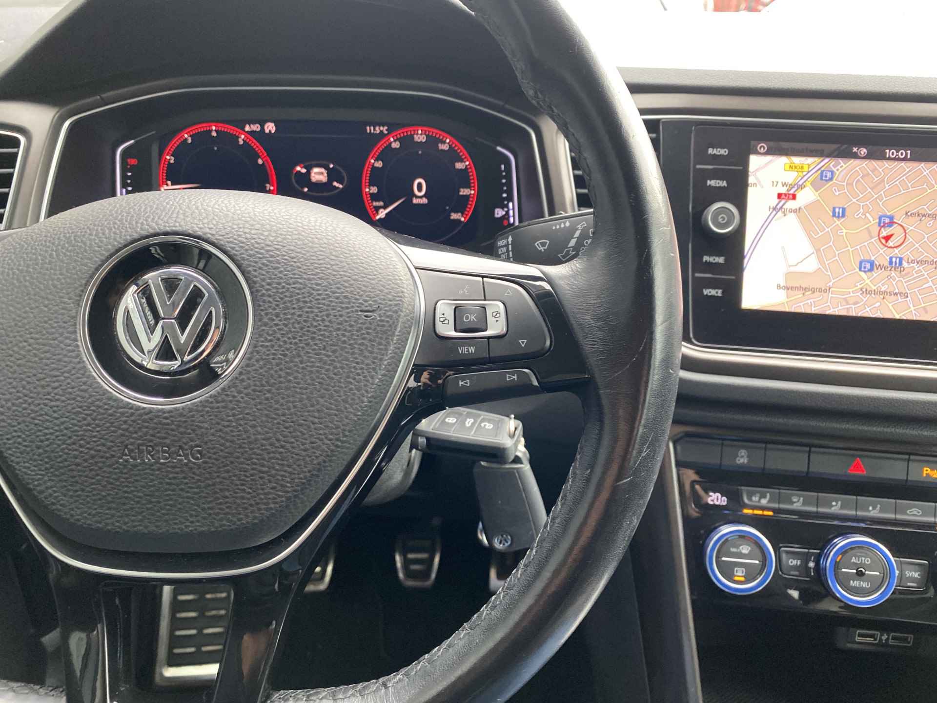 Volkswagen T-Roc 1.0 TSI 116 pk Sport | 1e eigenaar | dealer onderhouden | virtual cockpit | apple carplay | trekhaak | navigatie | camera - 33/43