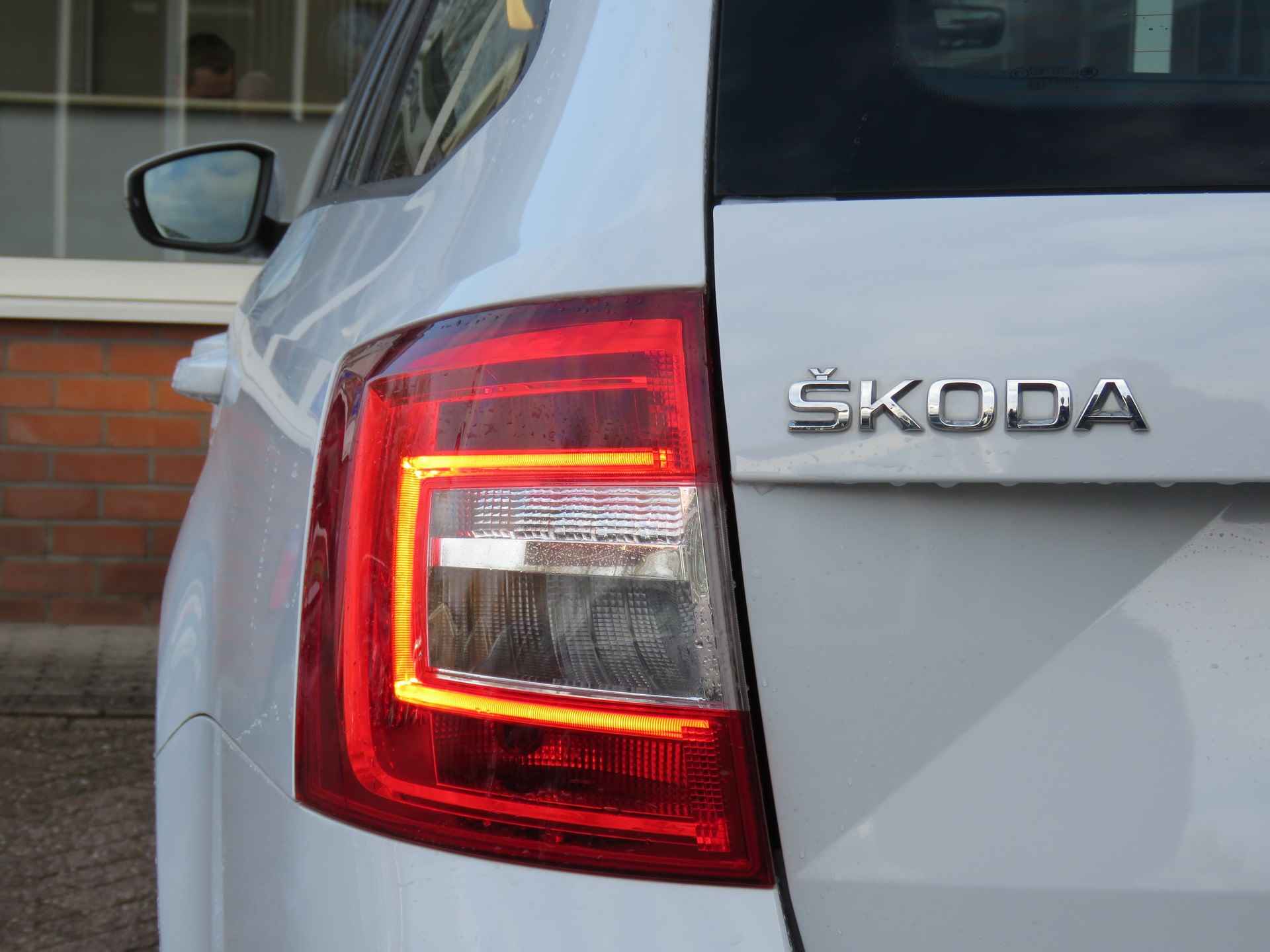 Škoda Octavia Combi 1.0 TSI Greentech Business Edition / Navi / Trekhaak / BOVAG garantie - 25/46