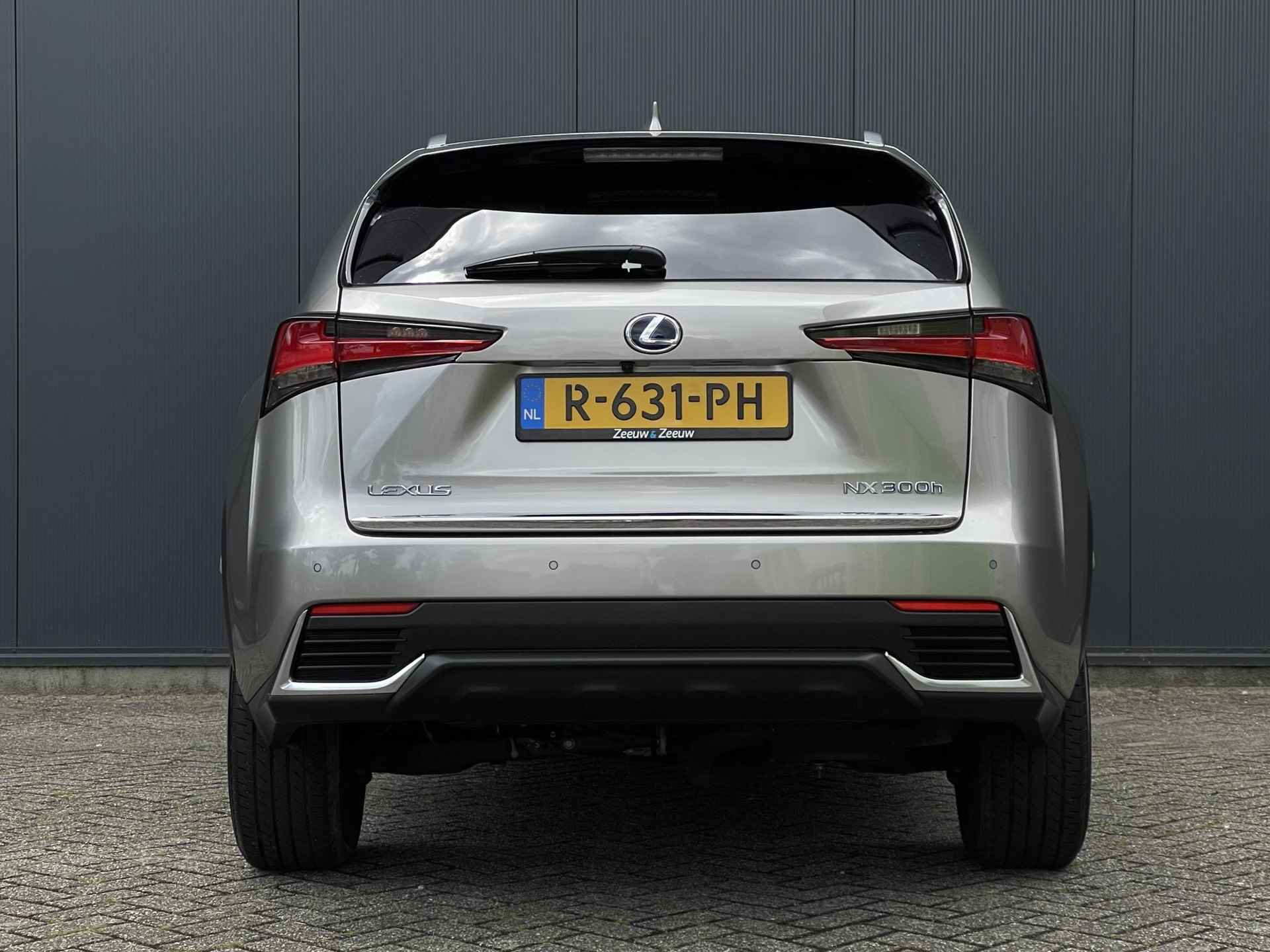 Lexus NX 300h AWD Ultimate Edition | Navi | Clima | Camera | Adaptive Cruise | Leder | Stoelverwarming | 18.000 km! - 6/32