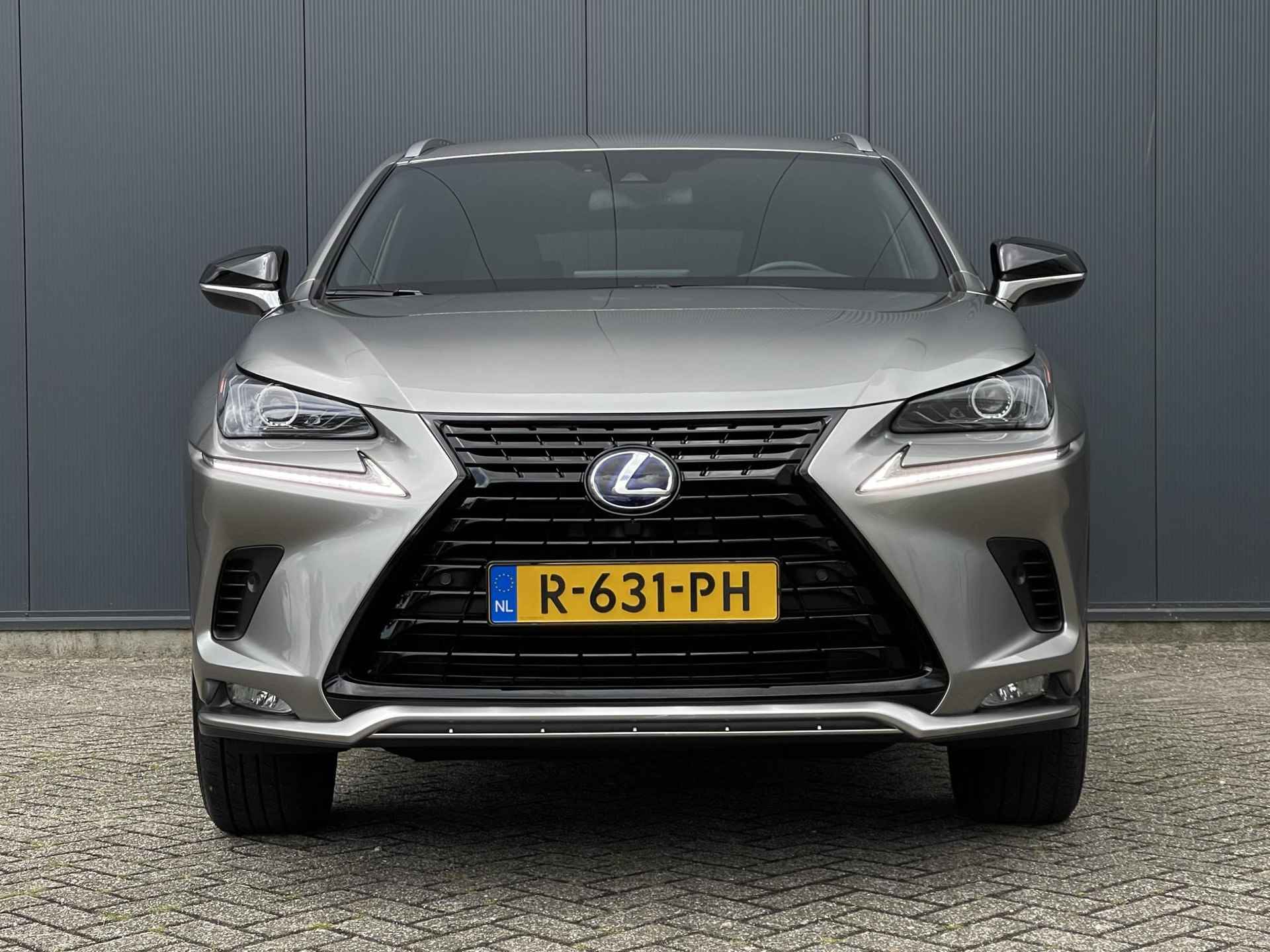 Lexus NX 300h AWD Ultimate Edition | Navi | Clima | Camera | Adaptive Cruise | Leder | Stoelverwarming | 18.000 km! - 10/32