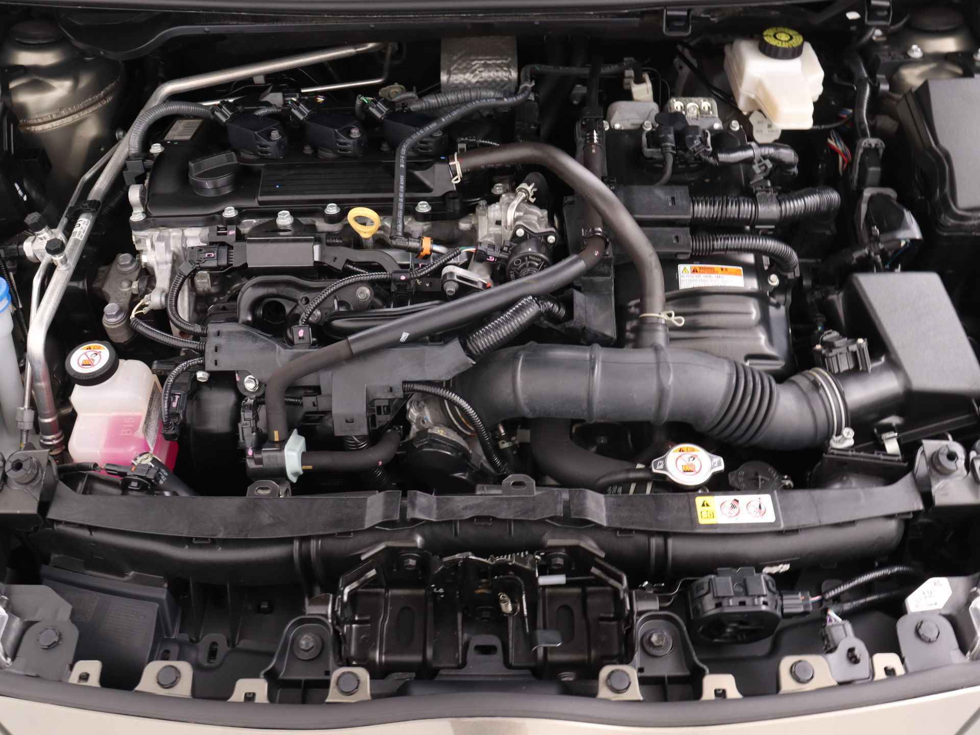 Toyota Yaris 1.5 Hybrid Executive Limited | Glazen Panoramadak | Half-Leder Interieur | - 41/43