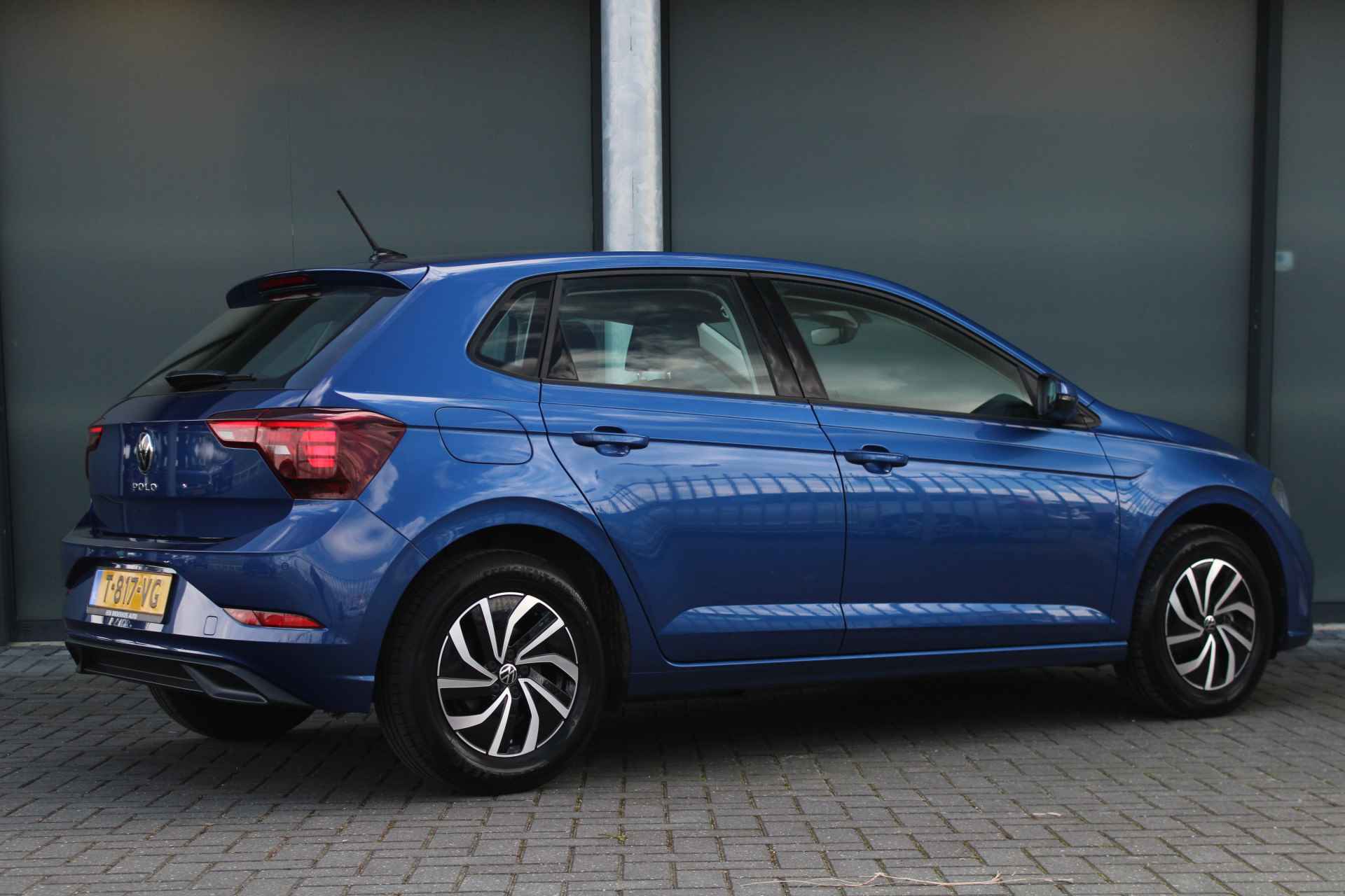 Volkswagen Polo 1.0 TSI Life | Adaptive Cruise | 15 Inch lichtmetaal | Apple Carplay/Android Auto | Virtual Cockpit | Parkeersensoren Rondom - 3/31