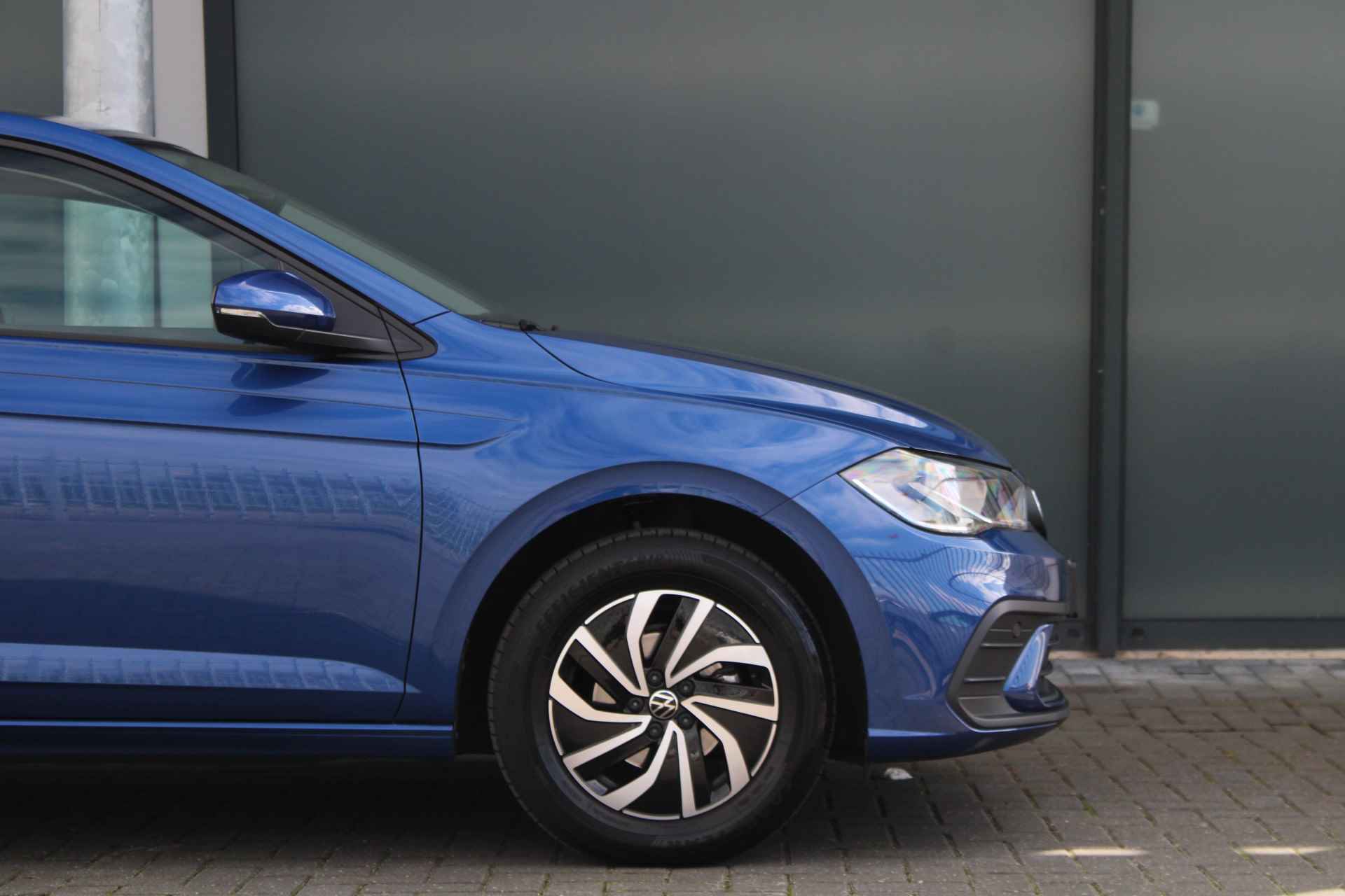 Volkswagen Polo 1.0 TSI Life | Adaptive Cruise | 15 Inch lichtmetaal | Apple Carplay/Android Auto | Virtual Cockpit | Parkeersensoren Rondom - 8/31