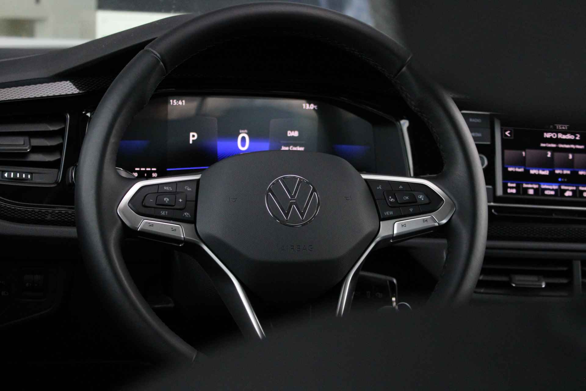 Volkswagen Polo 1.0 TSI Life | Adaptive Cruise | 15 Inch lichtmetaal | Apple Carplay/Android Auto | Virtual Cockpit | Parkeersensoren Rondom - 17/31