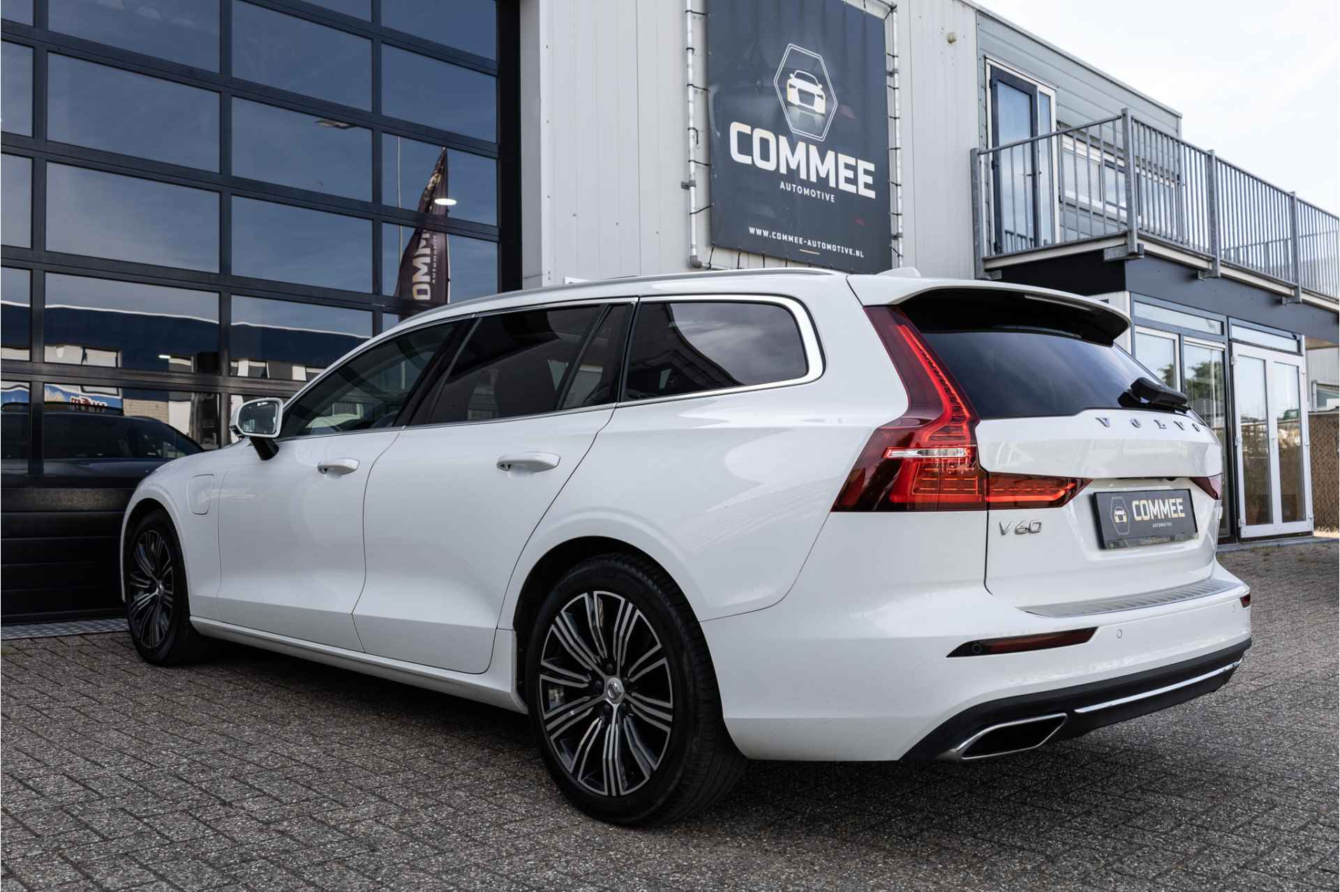 Volvo V60 2.0 T6 Recharge AWD Inscription ✅PANO✅HUD✅360°CAM✅H&K✅Trekhaak✅Memory - 9/37