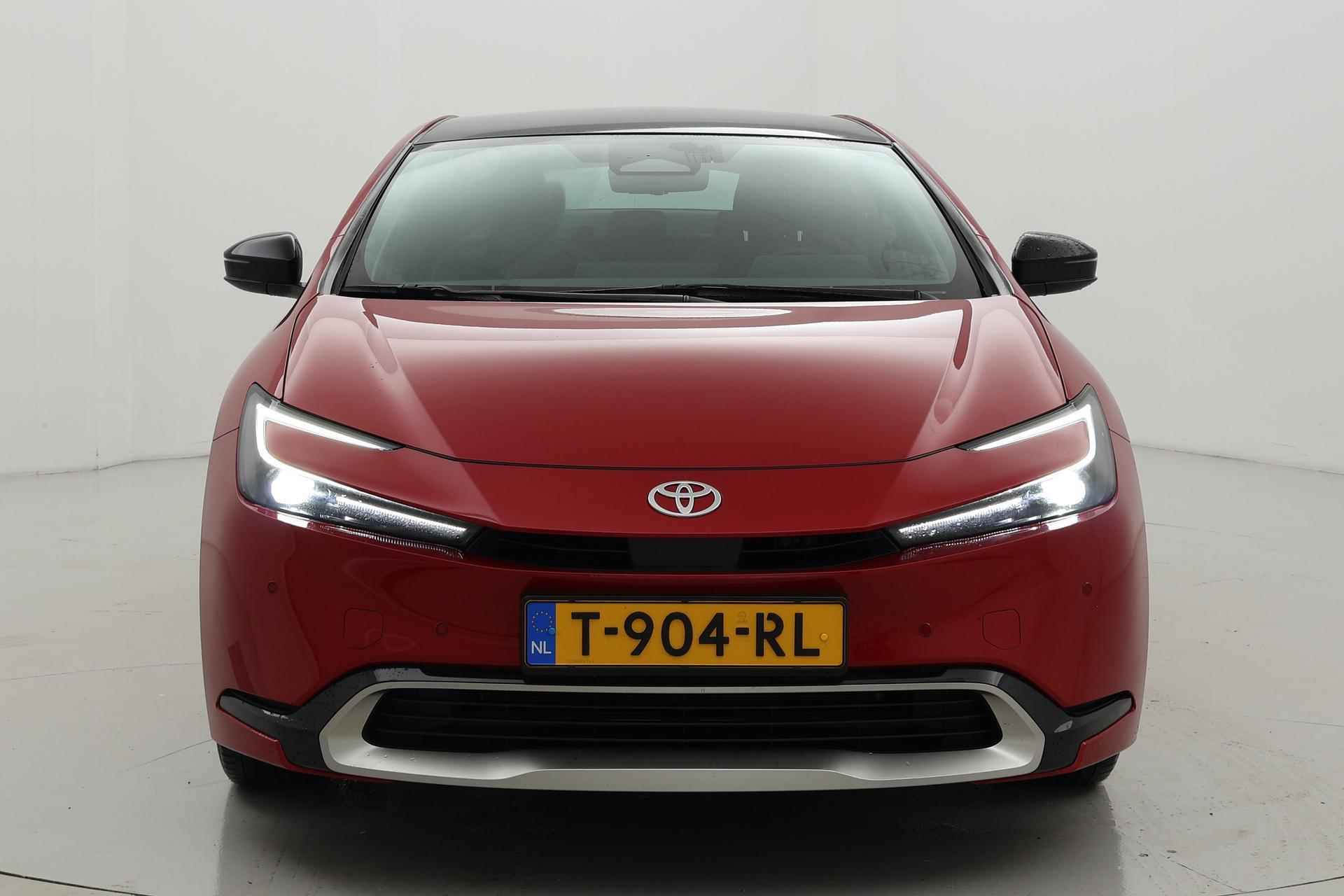 Toyota Prius 2.0 Plug-in Executive Panoramadak Dodehoek - 14/40