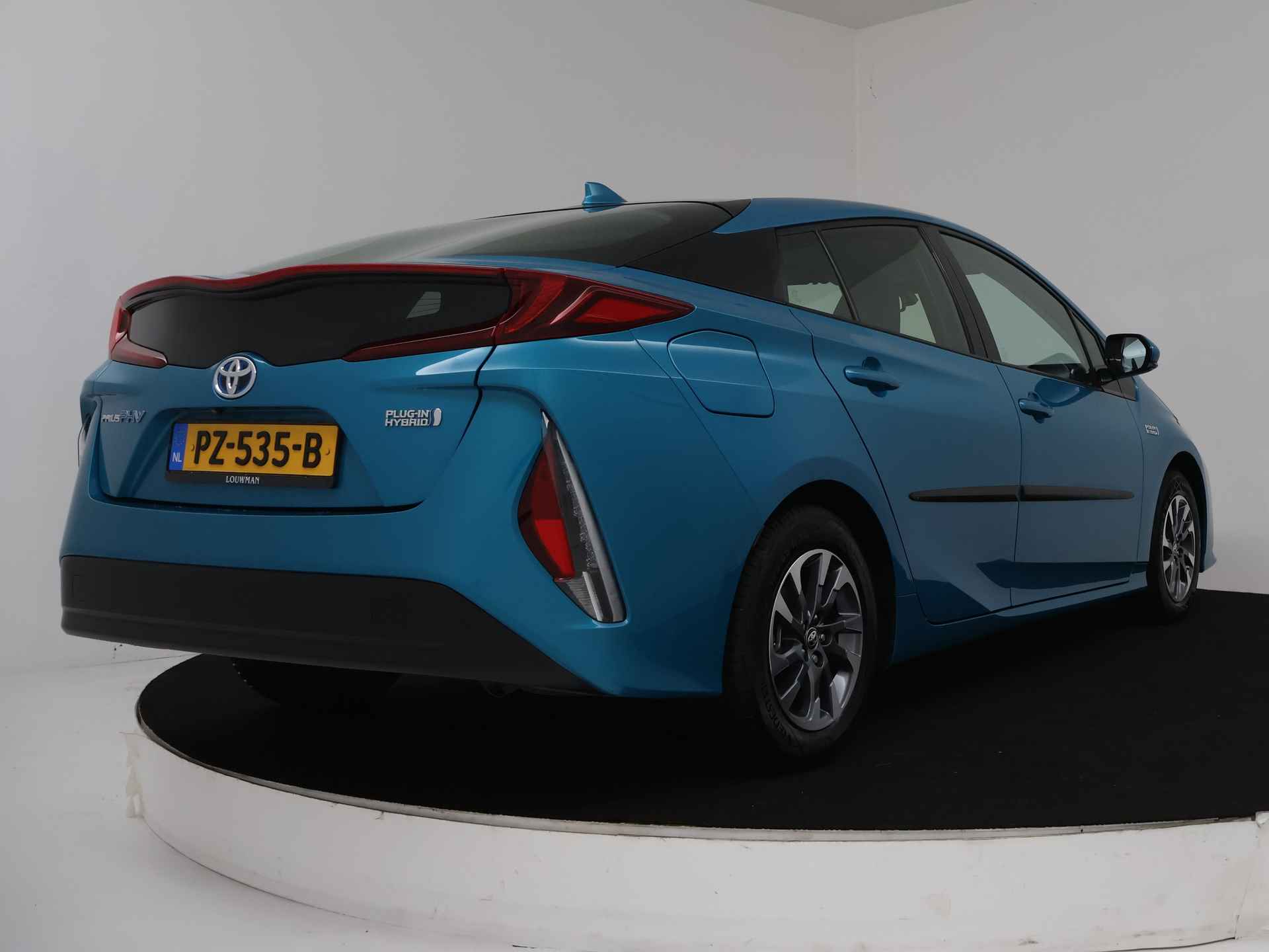 Toyota Prius 1.8 Plug-in Business Plus | Head up Display | LM velgen | Climate Control | Navigatie | Camera | Stoelverwarming | - 3/44