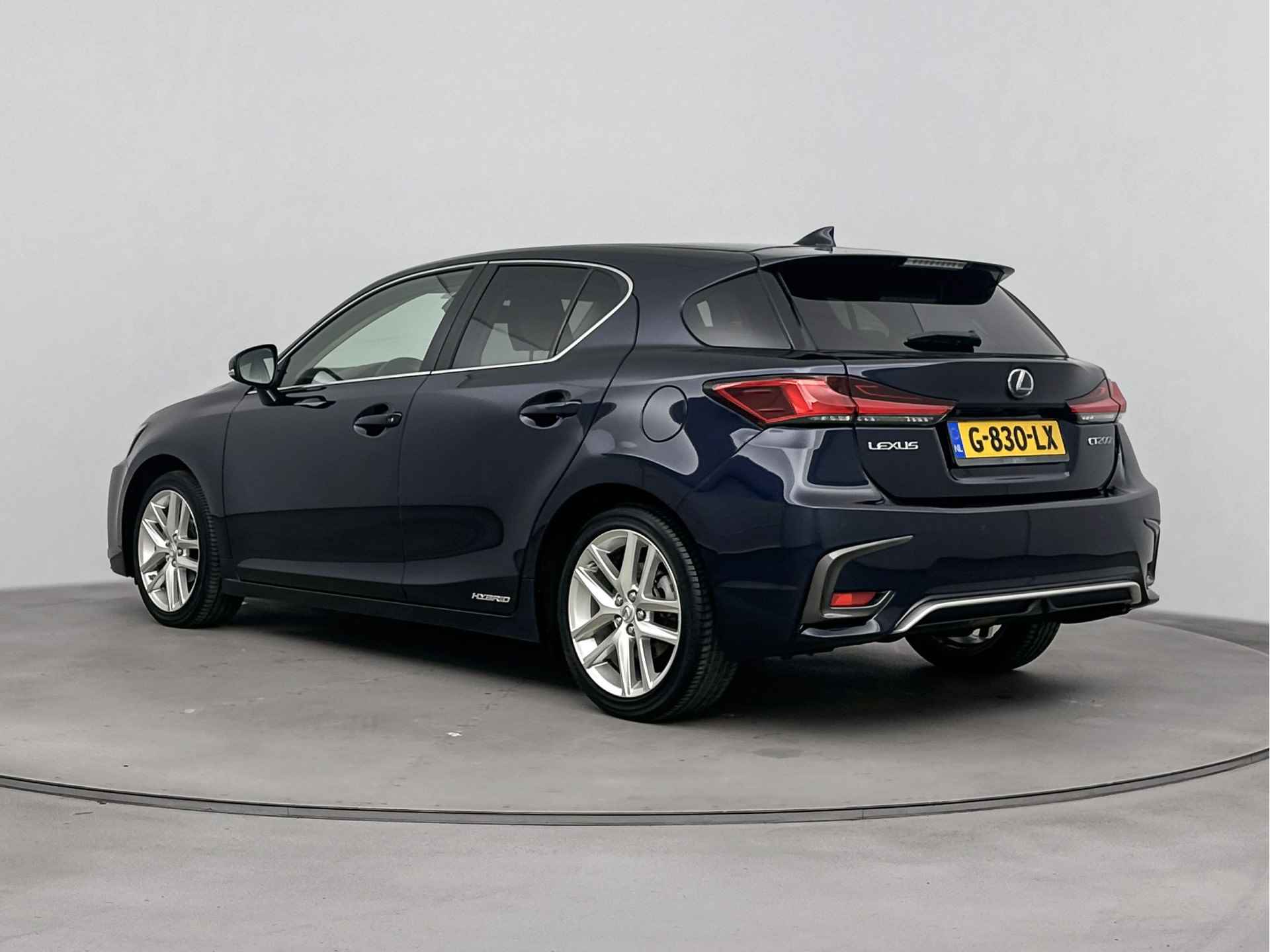 Lexus CT 200h Business Line | Schuifdak | Navigatie | Lederen bekleding | Stoelverwarming | - 17/42