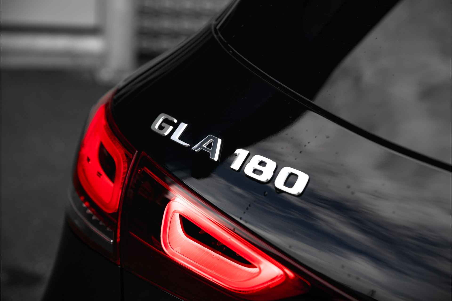 Mercedes-Benz GLA 180 AMG Line | Camera | Stoelverwarming | - 9/31