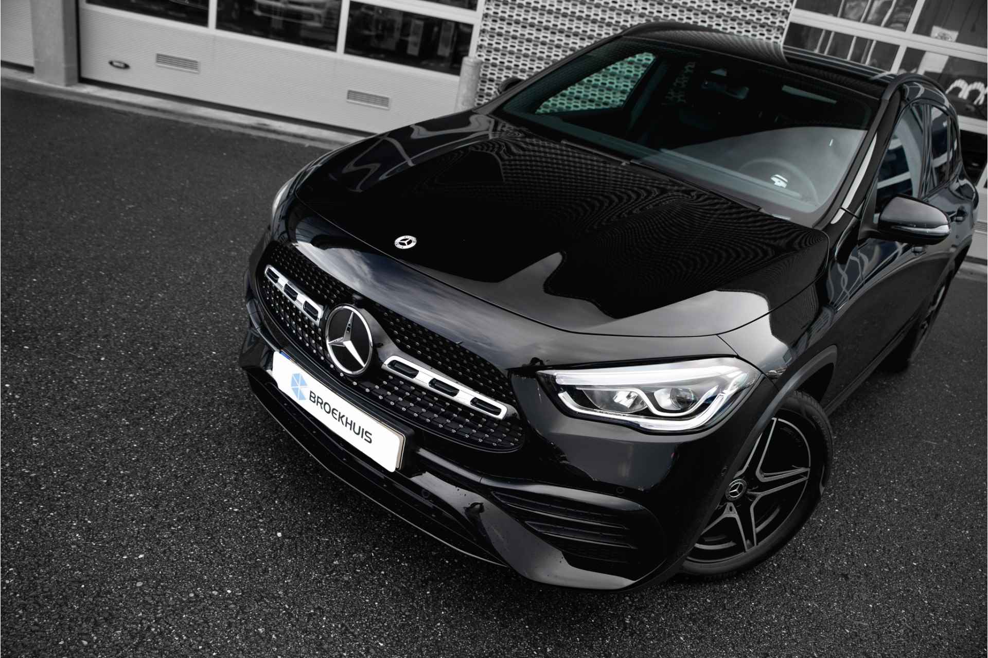 Mercedes-Benz GLA 180 AMG Line | Camera | Stoelverwarming | - 20/31