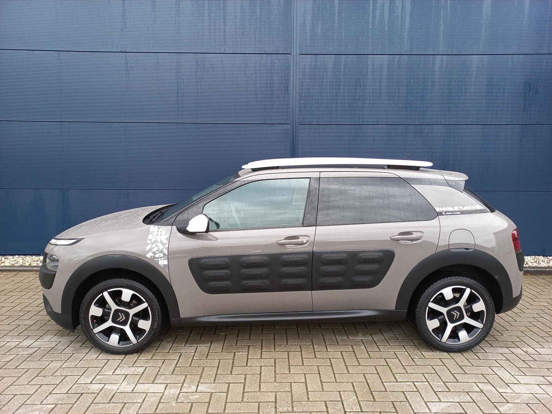 Citroen C4 Cactus 1.2T 110pk RIP CURL, Clima |Navigatie | Camera | Trekhaak | All seasonbanden - 3/43