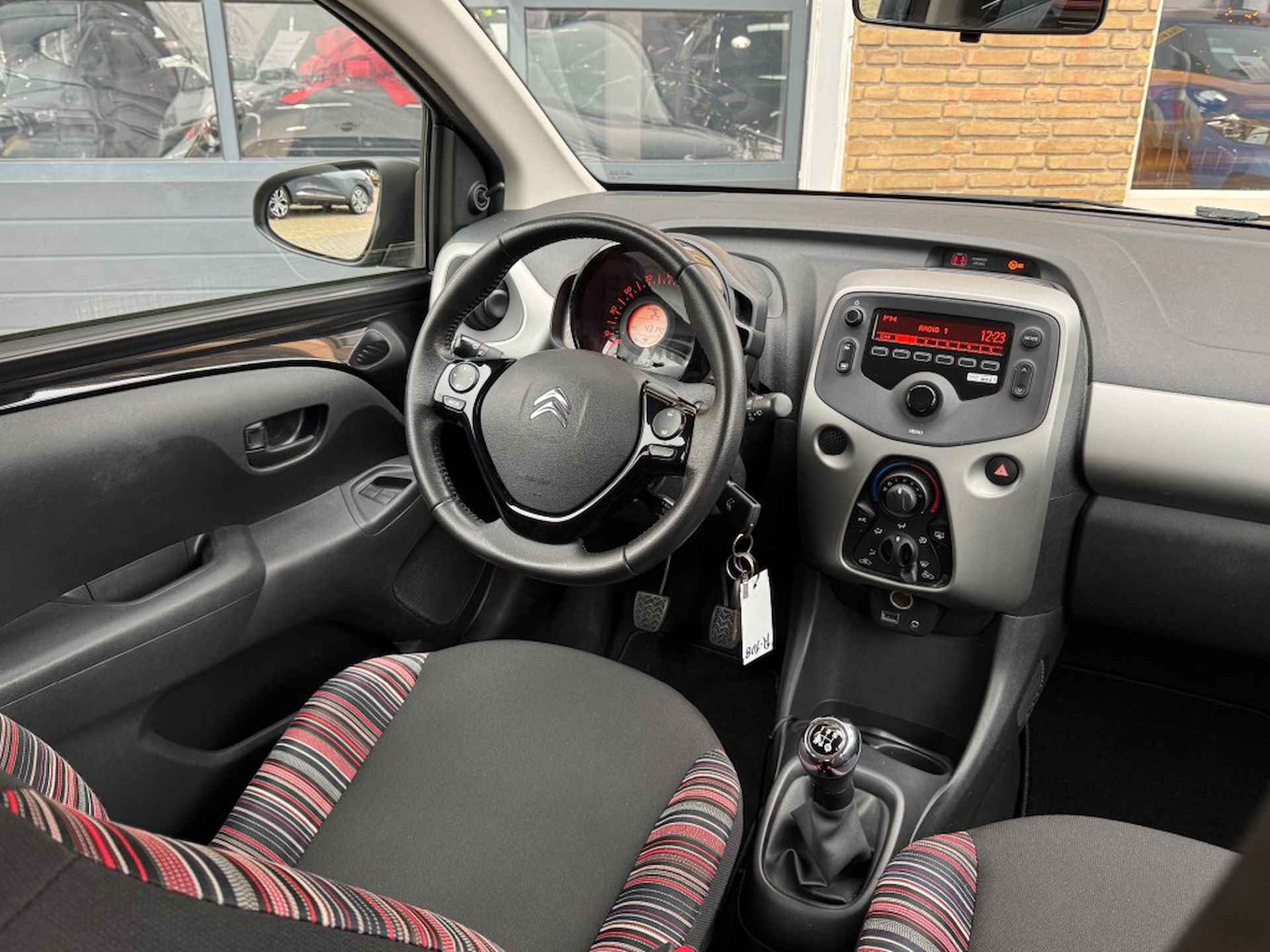 CITROEN C1 1.0 e-VTI SELECTION 5-DEURS AIRCO/BLUETOOTH/NL/1e EIG./43.000KM! - 5/32