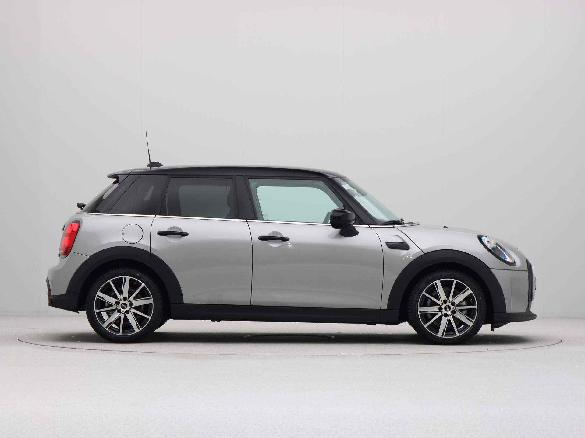 MINI 5-deurs Cooper Camden Edition Aut. - 9/24