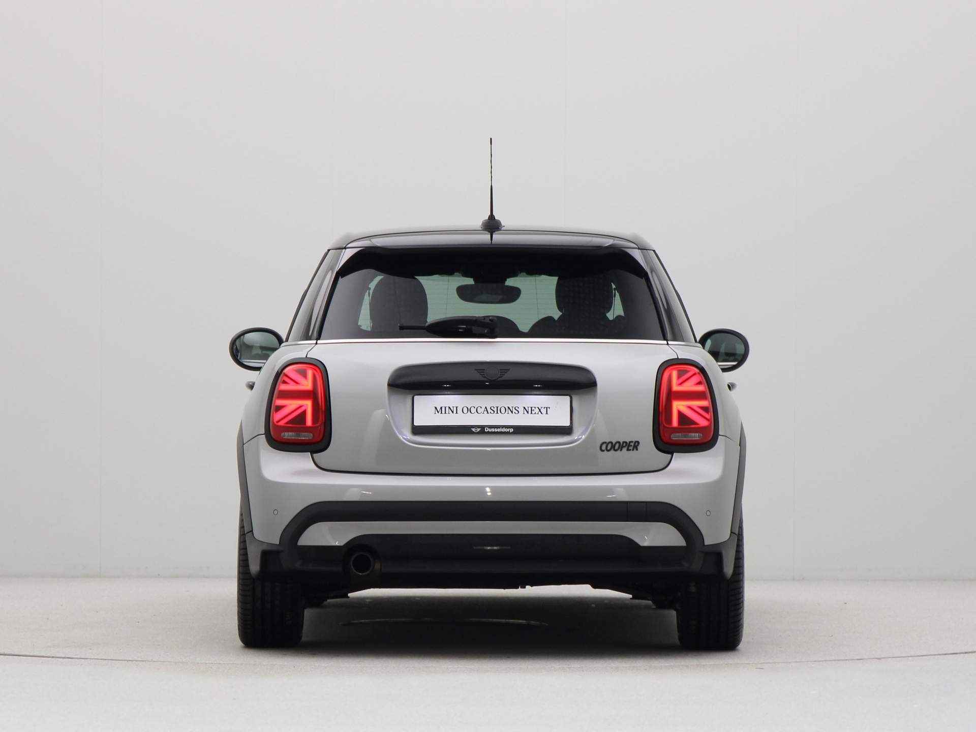 MINI 5-deurs Cooper Camden Edition Aut. - 11/24