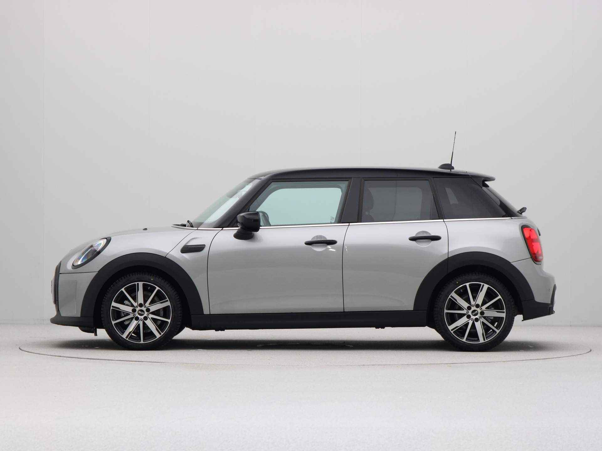 MINI 5-deurs Cooper Camden Edition Aut. - 13/24