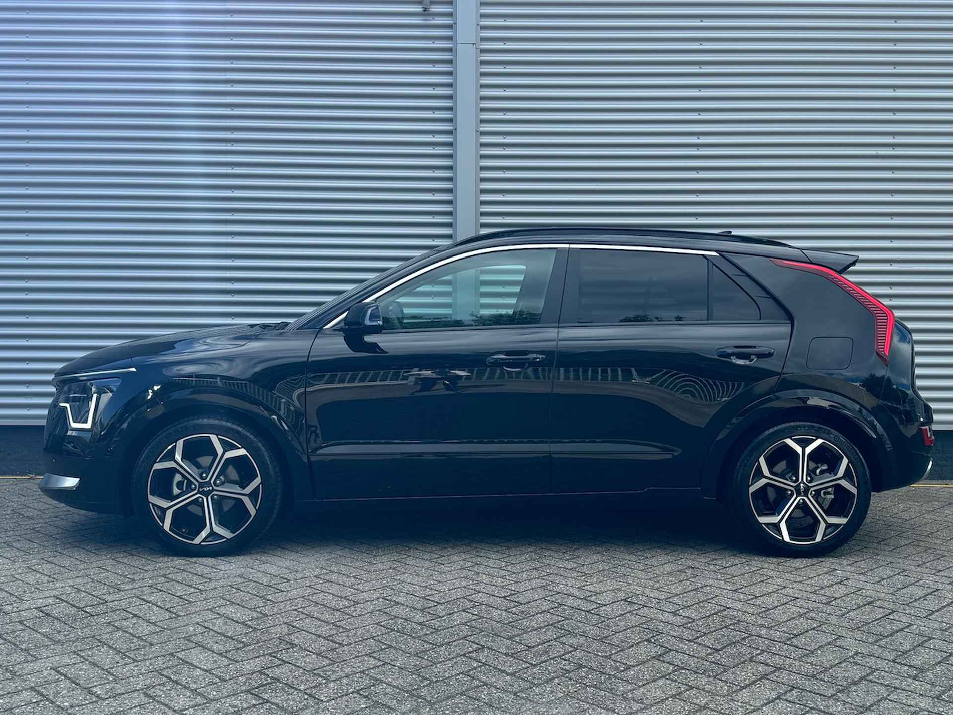 KIA Niro 1.6 GDi Hybrid 141pk DCT6 ExecutiveLine | Stoelkoeling | Stoel/Stuurwielverwarming | Memory | Harman/Kardon | HUD | Schuif/Kanteldak | - 2/46