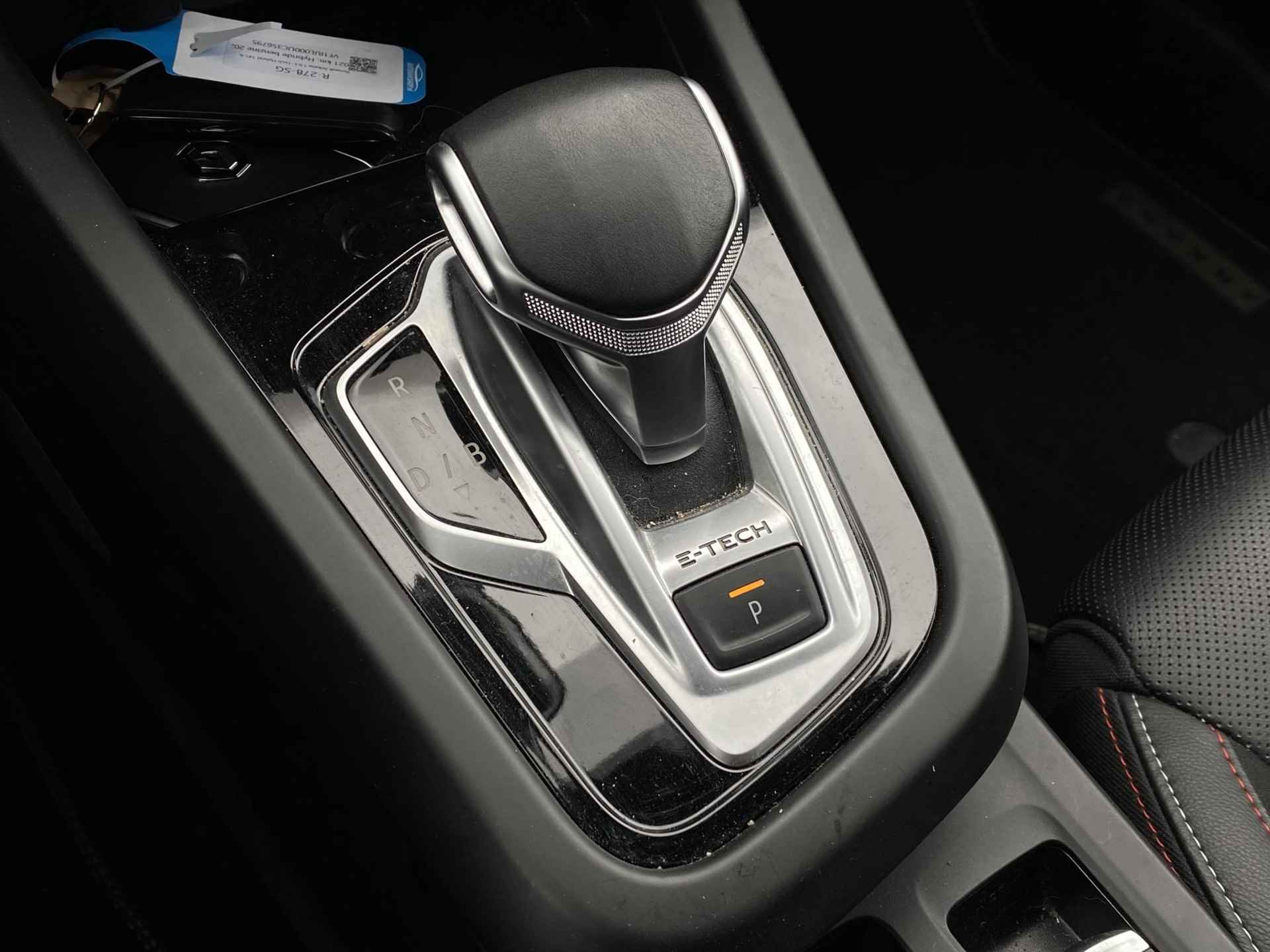 Renault Arkana 1.6 E-Tech Hybrid 145 R.S. Line | NL Auto | Adaptieve CruiseControl | PrivacyGlass | KeylessGo/Entry | LED | DAB | Apple CarPlay | Camera | Dodehoek detectie | Lederen bekleding | Navigatie 9,3" | RS Line Pakket | NL Auto | - 24/42