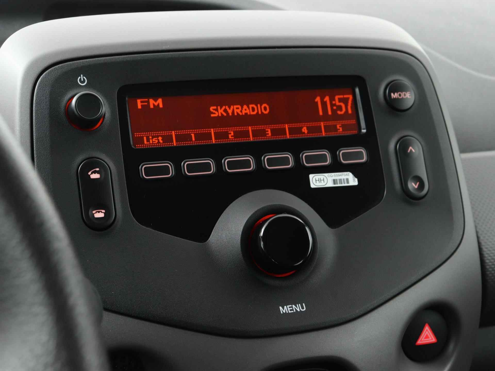 Peugeot 108 Active 72pk | Airco | Bluetooth | Elektrische Ramen Voor | Achterbank In Delen Neerklapbaar | Stuurwiel Multifunctioneel - 29/33