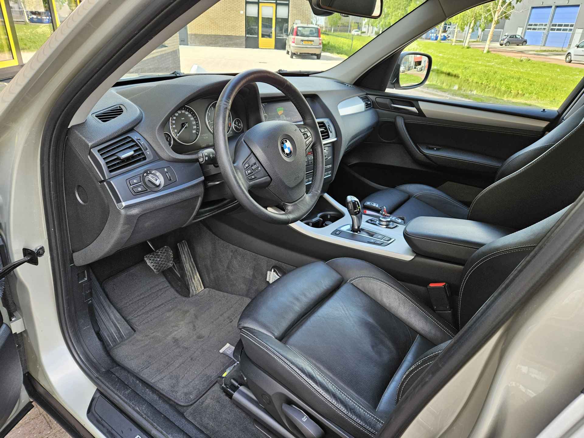 BMW X3 xDrive20i High Executive - 17/32