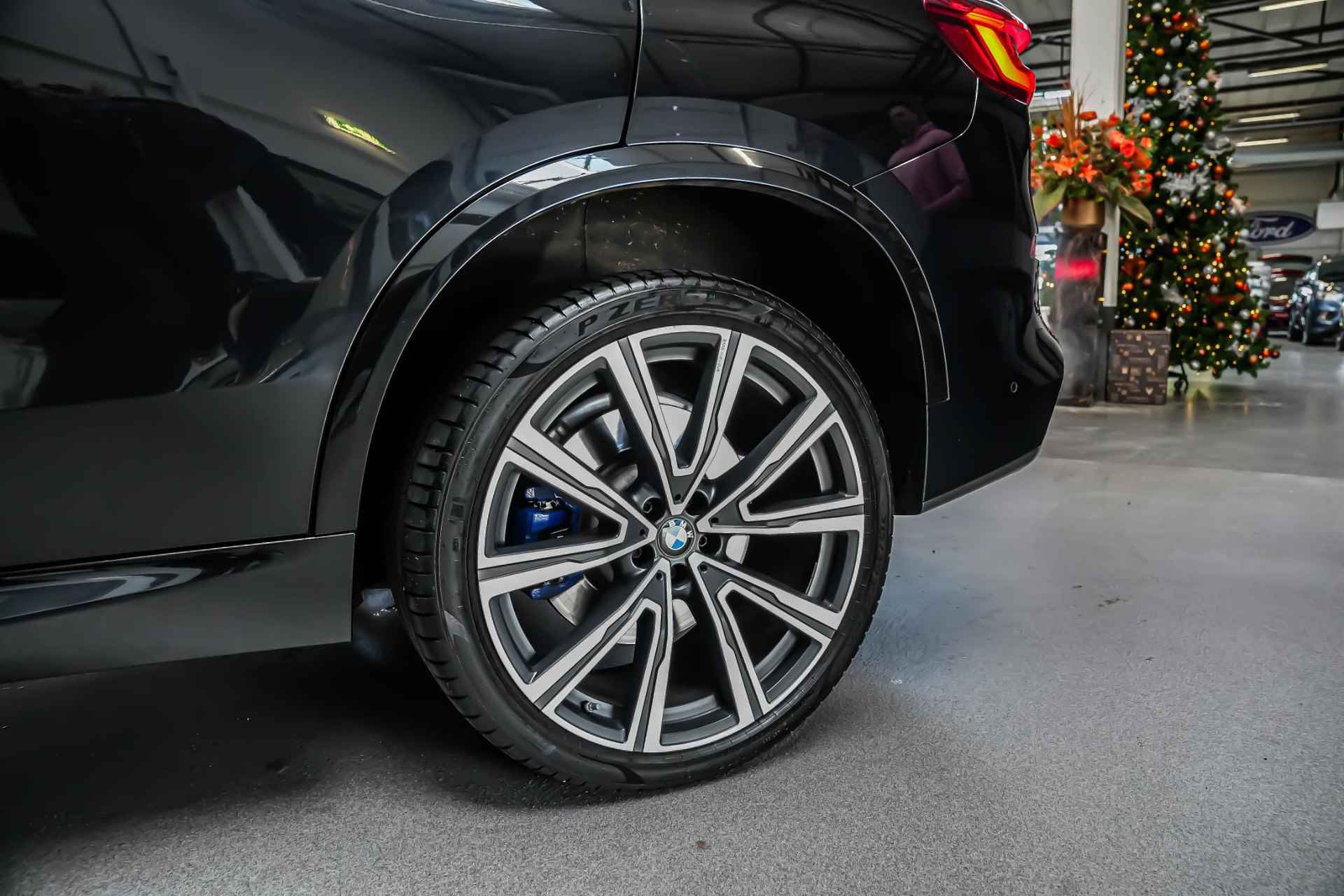 BMW X5 xDrive40i 340pk High Executive |sky lounge|luchtvering||FULL OPTION!|M-pakket|Harman&Kardon|360 camera|memory|massage|Laser|elk. trekhaak|elk. achterklep|22" wielen| - 63/64