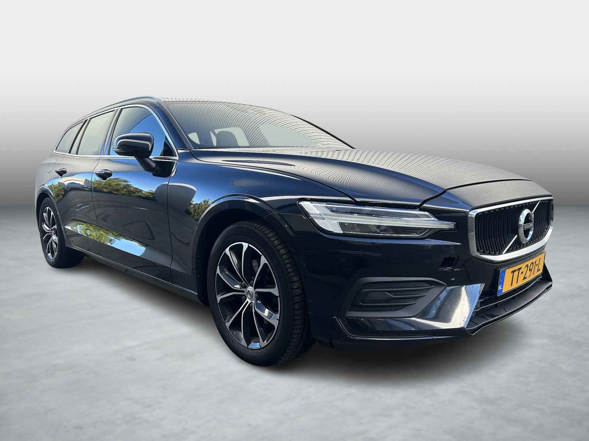 Volvo V60 2.0 D3 Momentum nieuw model - 8/45