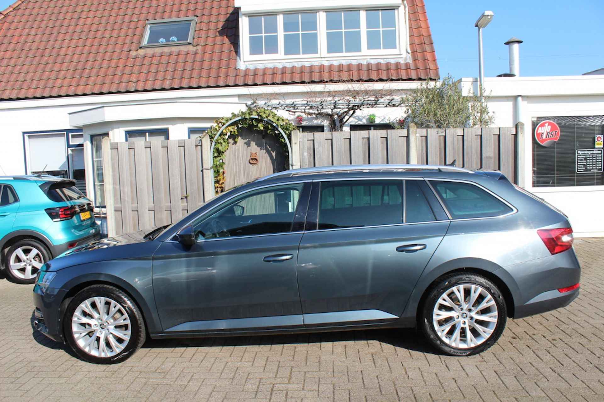 Skoda Superb Combi 1.5 TSI Upgrade Business Function - 2/32