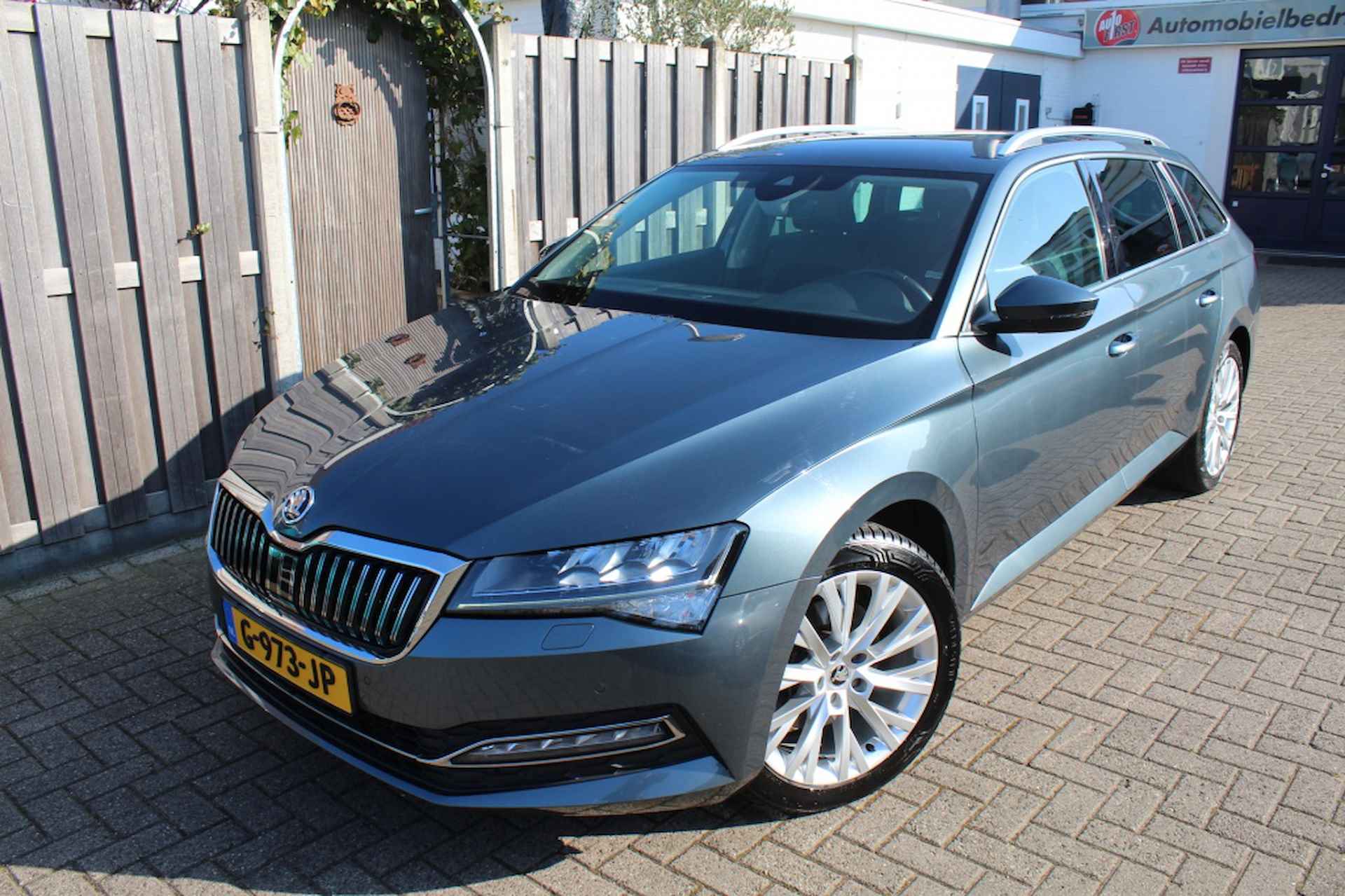 Skoda Superb Combi 1.5 TSI Upgrade Business Function - 3/32