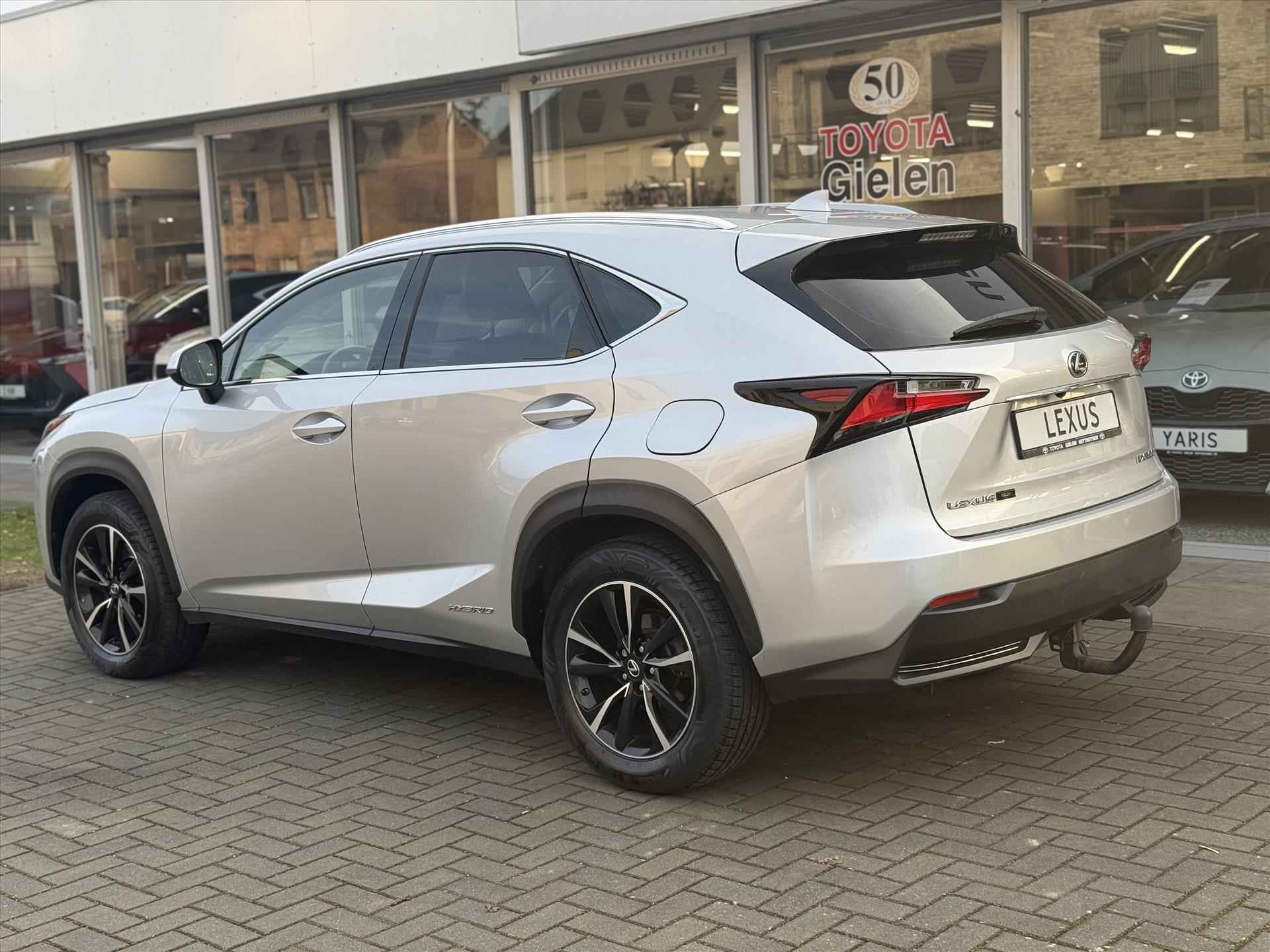 Lexus Nx 300h AWD 25th Edition | Trekhaak, Adaptive cruise control, 18 inch, Navigatie, Leer, Stoelverwarming, LED, 1.500KG Trekgewicht - 2/31