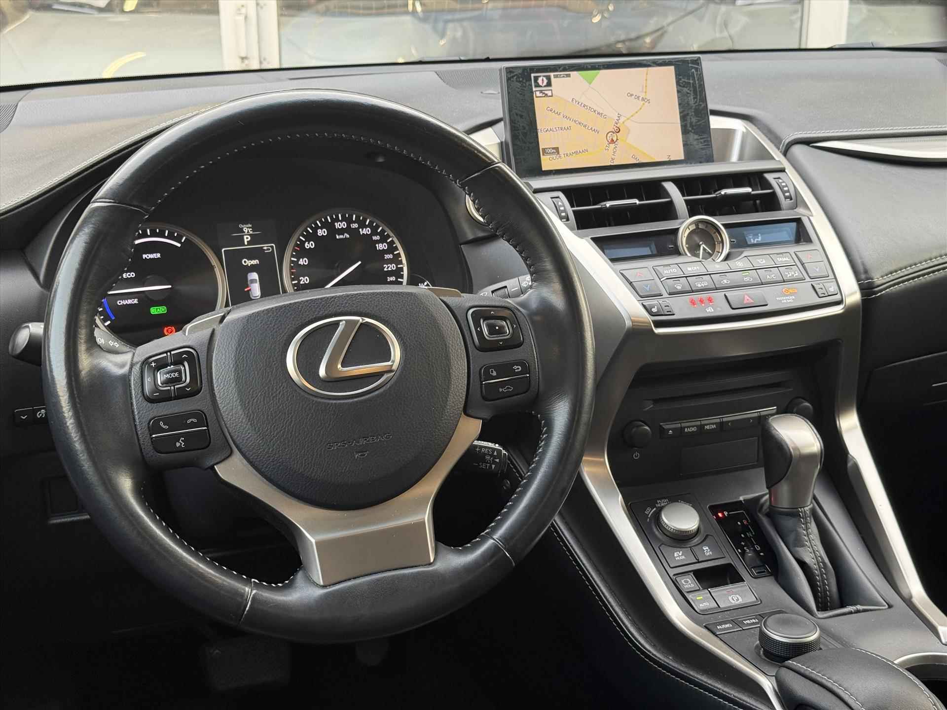 Lexus Nx 300h AWD 25th Edition | Trekhaak, Adaptive cruise control, 18 inch, Navigatie, Leer, Stoelverwarming, LED, 1.500KG Trekgewicht - 12/31