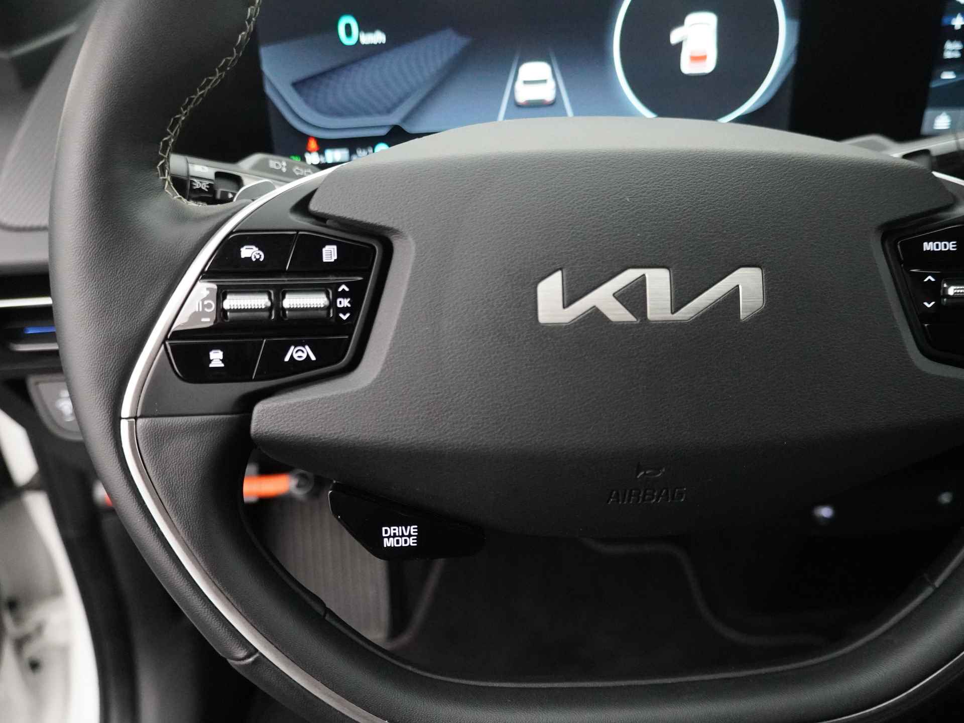 Kia Ev6 GT-Line 77.4 kWh - Stoel/Stuur Verwarming - Stoelverkoeling - Adaptief Cruise Control - Matrix Verlichting - Apple/Android Carplay - Fabrieksgarantie Tot 2028 - 24/46