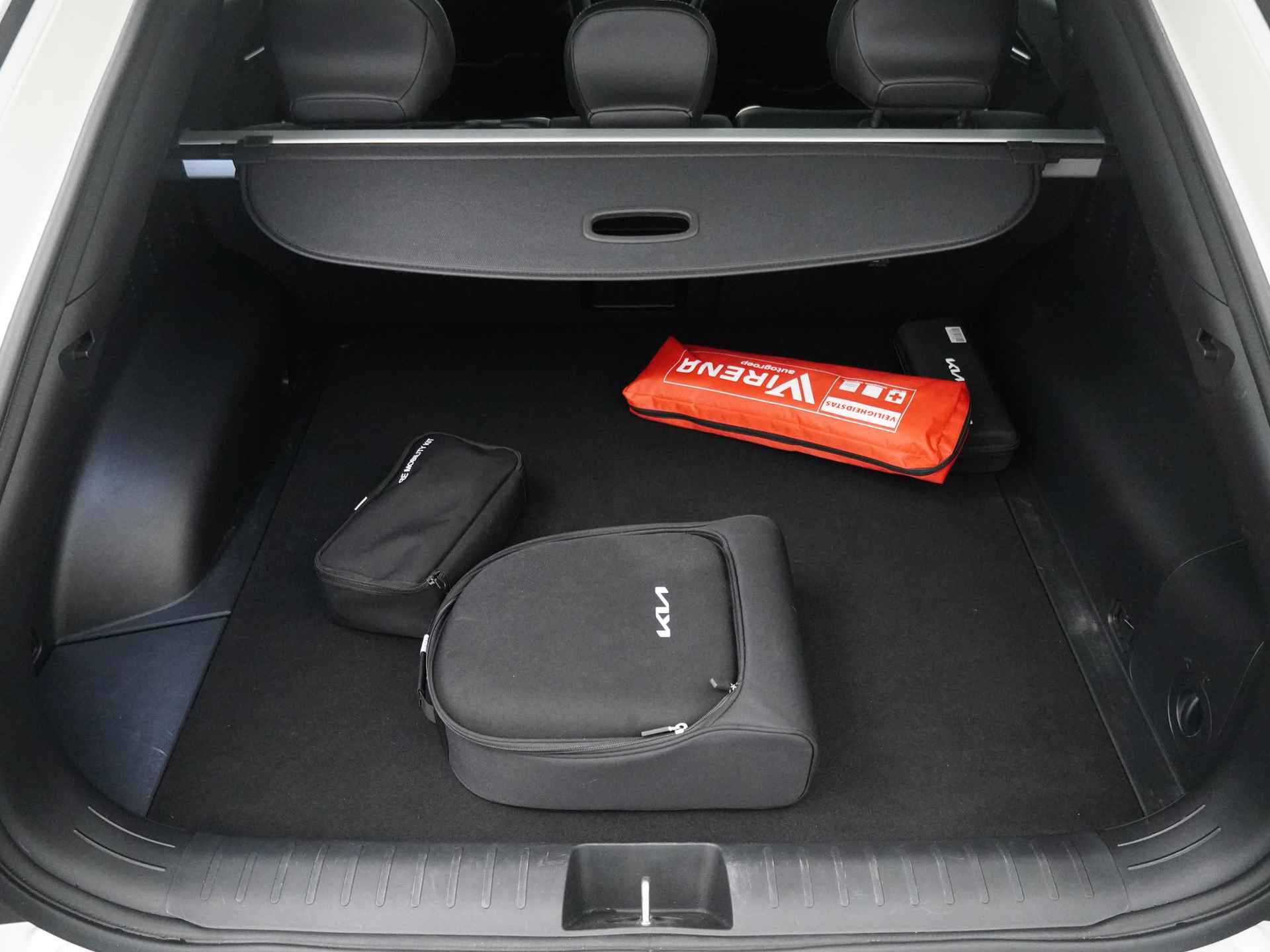 Kia Ev6 GT-Line 77.4 kWh - Stoel/Stuur Verwarming - Stoelverkoeling - Adaptief Cruise Control - Matrix Verlichting - Apple/Android Carplay - Fabrieksgarantie Tot 2028 - 35/46