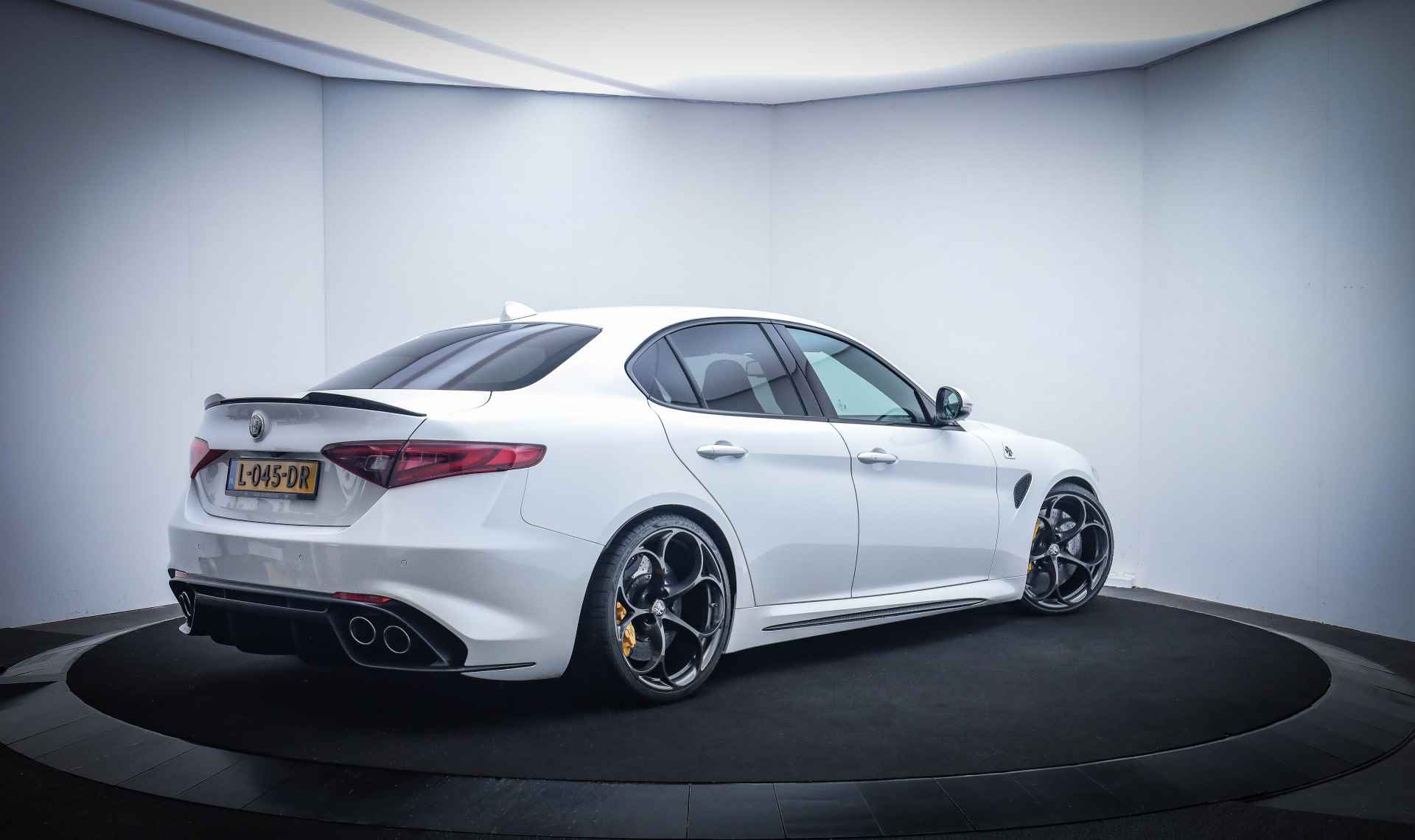 Alfa Romeo Giulia 2.9 V6 510 Pk Quadrifoglio - 5/32