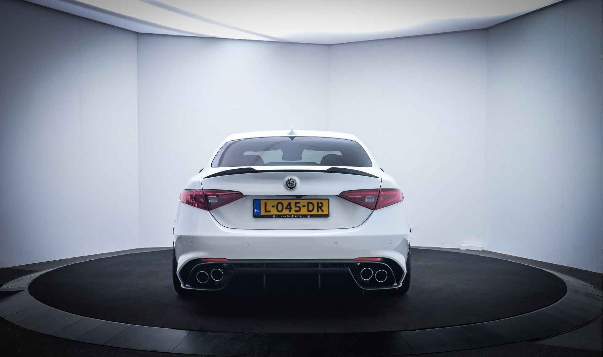 Alfa Romeo Giulia 2.9 V6 510 Pk Quadrifoglio - 6/32