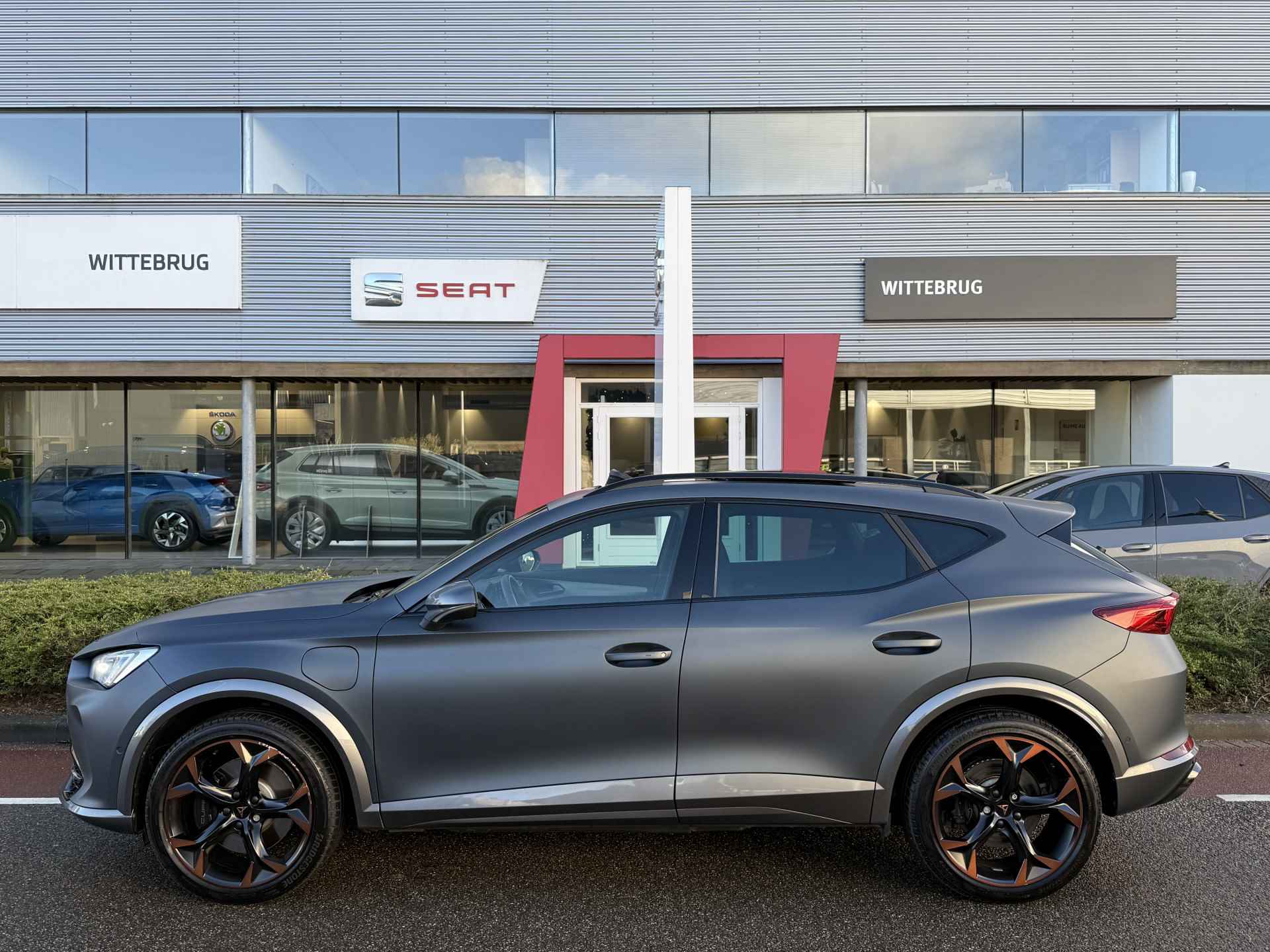 CUPRA Formentor 1.4 e-Hybrid VZ Performance / Matt Kleur / PANODAK / 19"LMV / SuperSport Stuur / Trekhaak / - 8/43