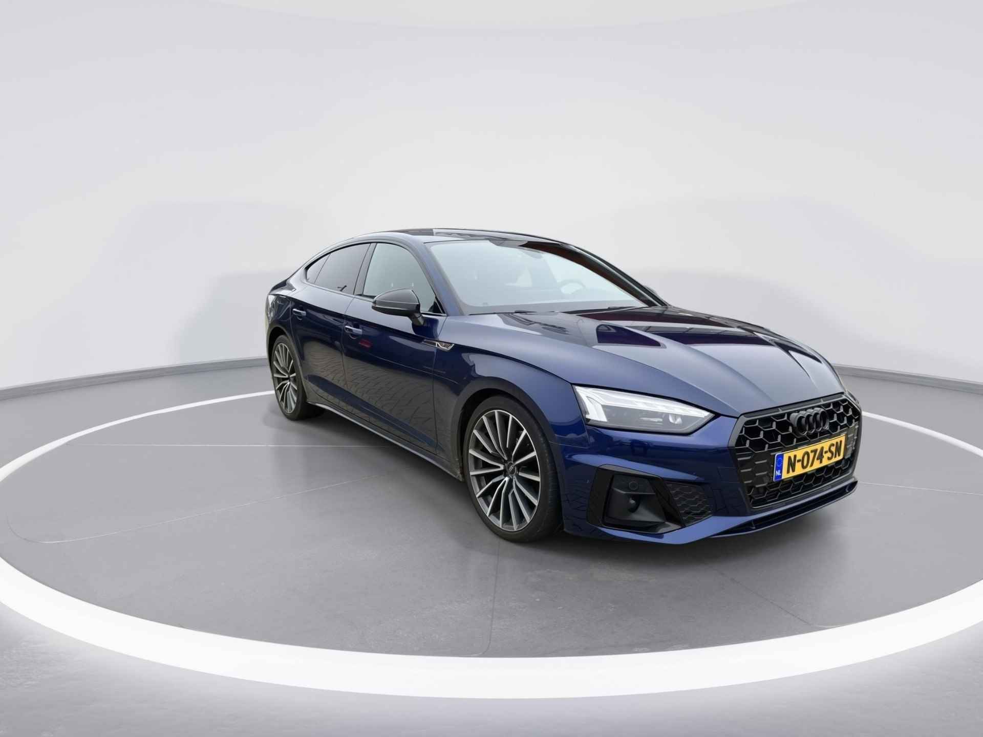 Audi A5 Sportback 35 Tfsi 150pk S-tronic S edition Competition · Smartphone Interface · Camera · Alarm · Cruise Control · P-Sensoren · Navi · Matrix-Led · 19'' Inch · Garantie t/m 12-01-2026 of 100.000km - 3/6