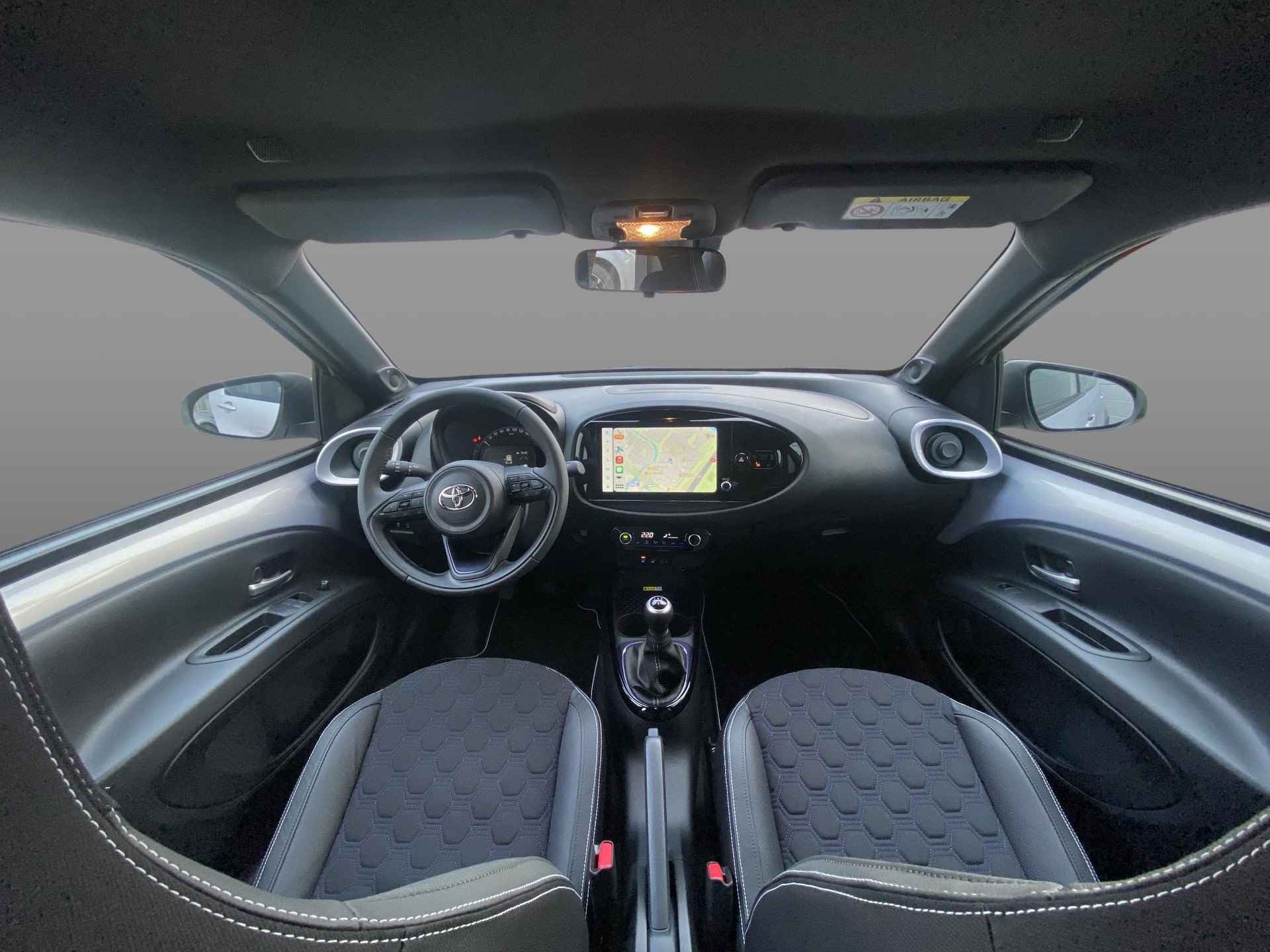 Toyota Aygo X 1.0 VVT-i MT JBL - 26/28