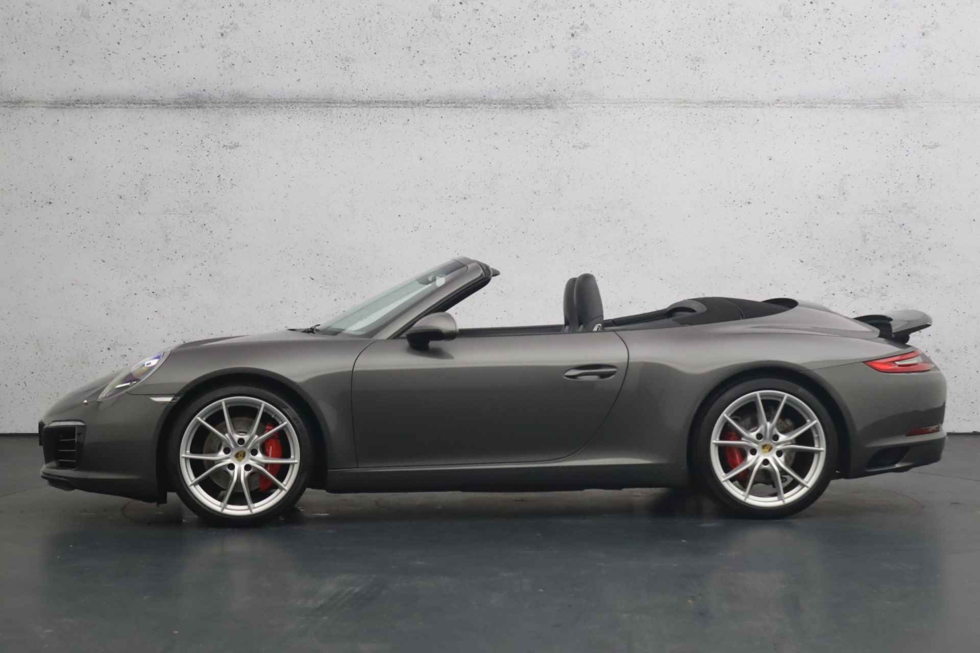 Porsche 911 Cabrio 3.0 Carrera S 421 PK | Camera | Lederen bekleding | Stoelverwarming | Parkeersensoren - 7/28